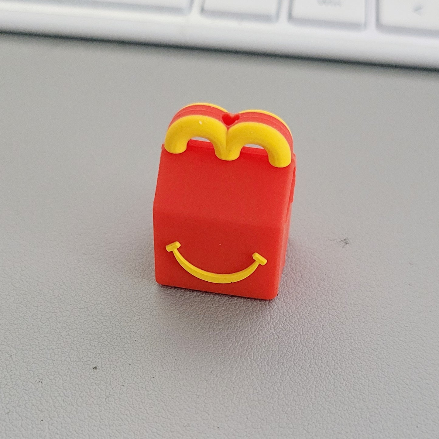 Focal- 3D happy meal bucket- McDonald's