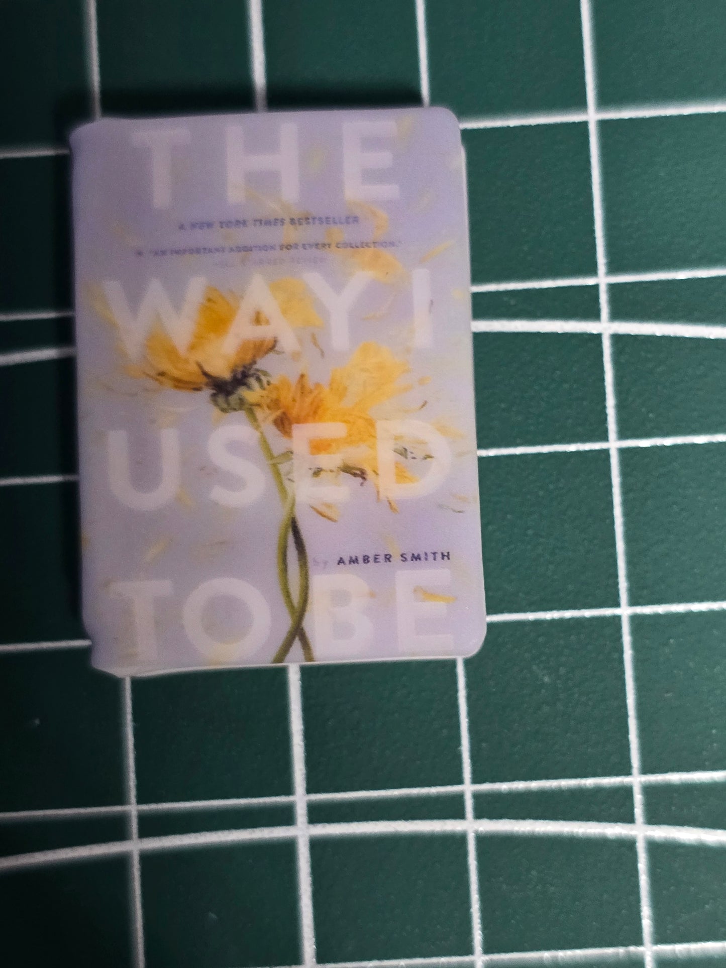 3D book focal based on real books