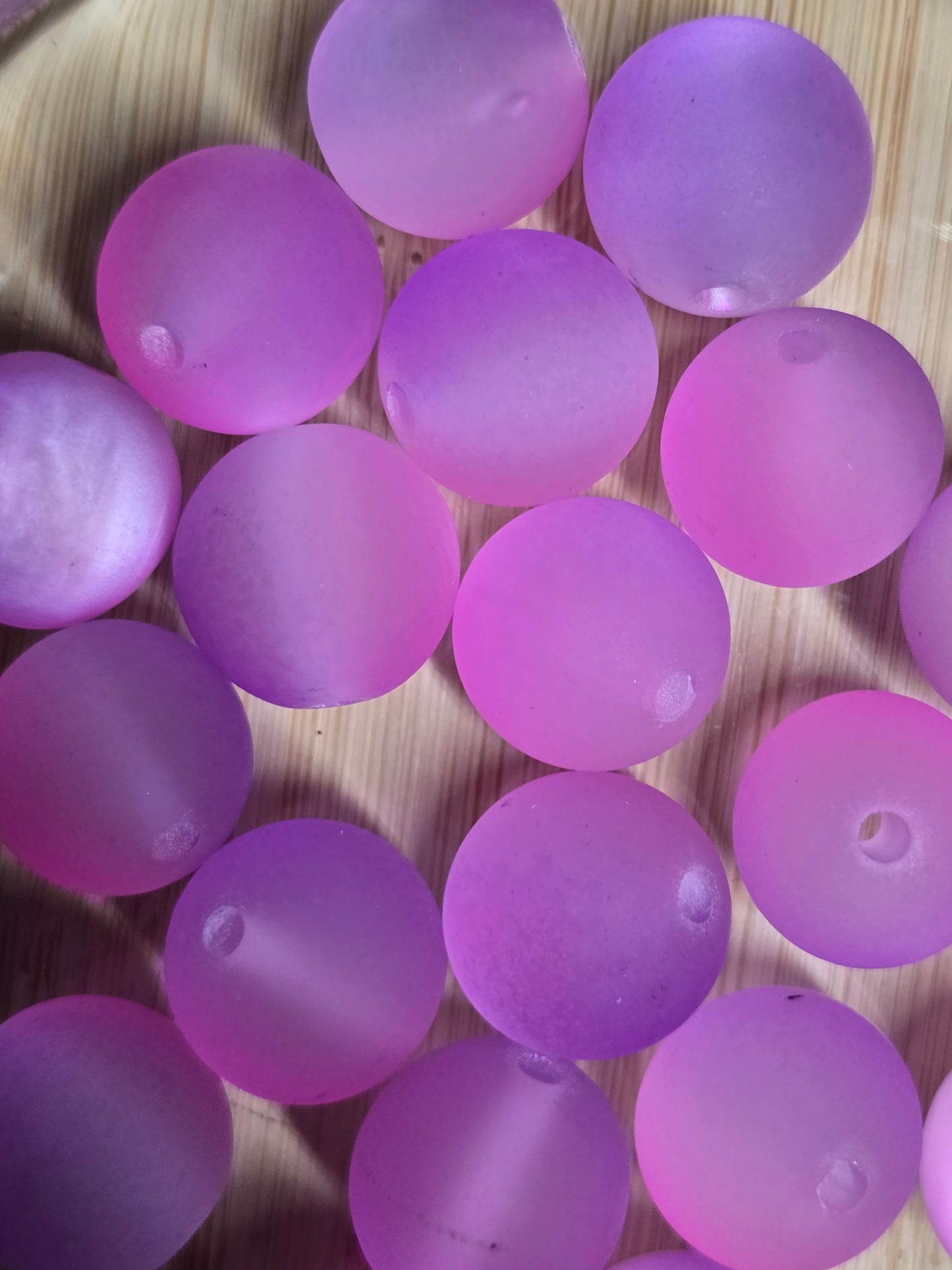 Acrylic 16mm pink frosted beads