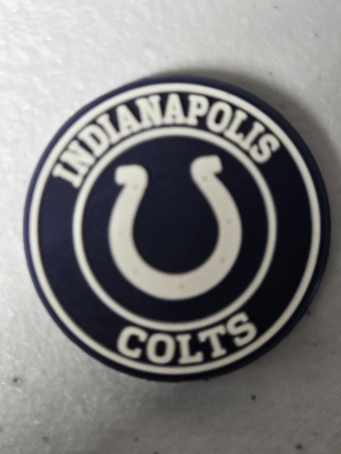 Focal- round flat NFL team