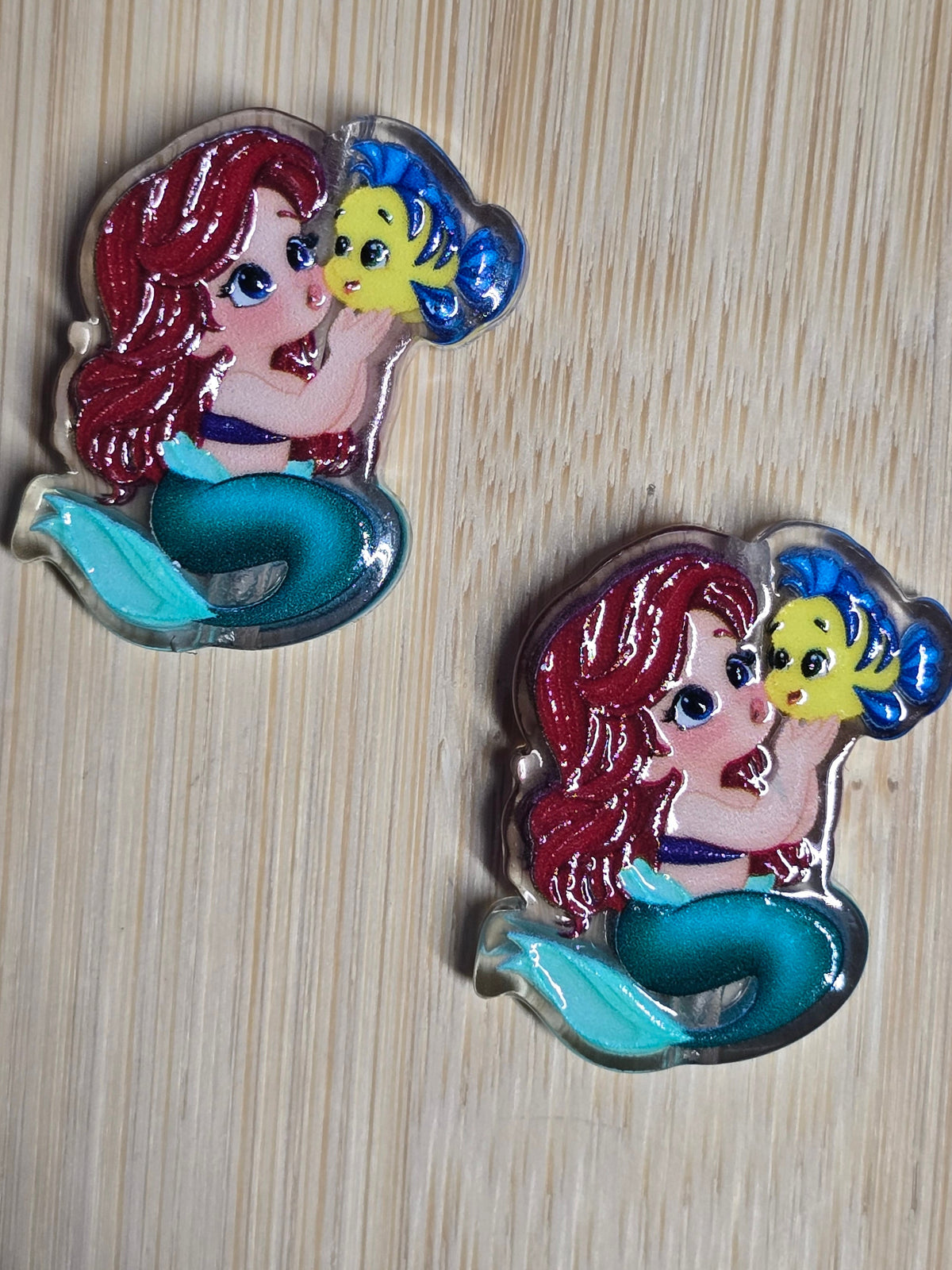 Focal- acrylic focal beads DS princess