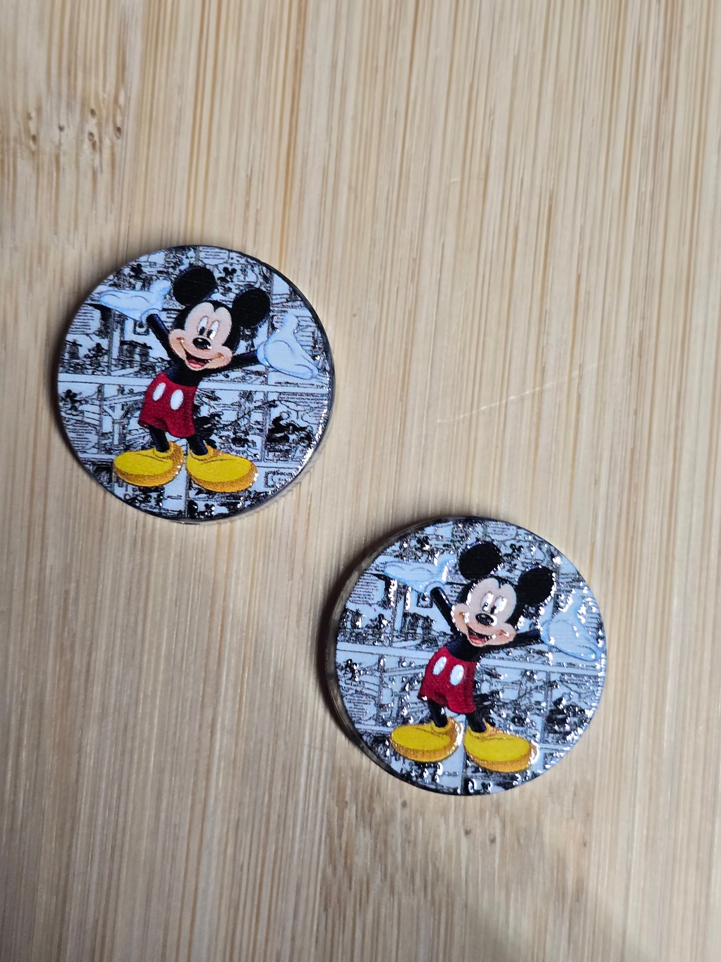 Acrylic round focal beads- DS character