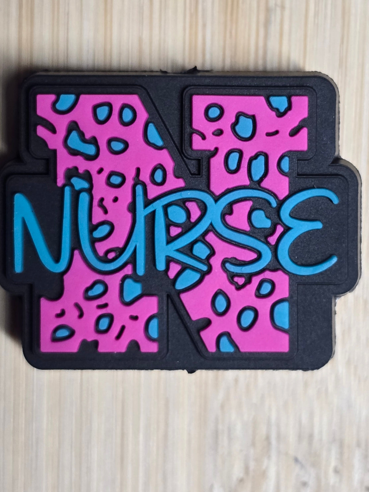 Focal silicone beads nurse