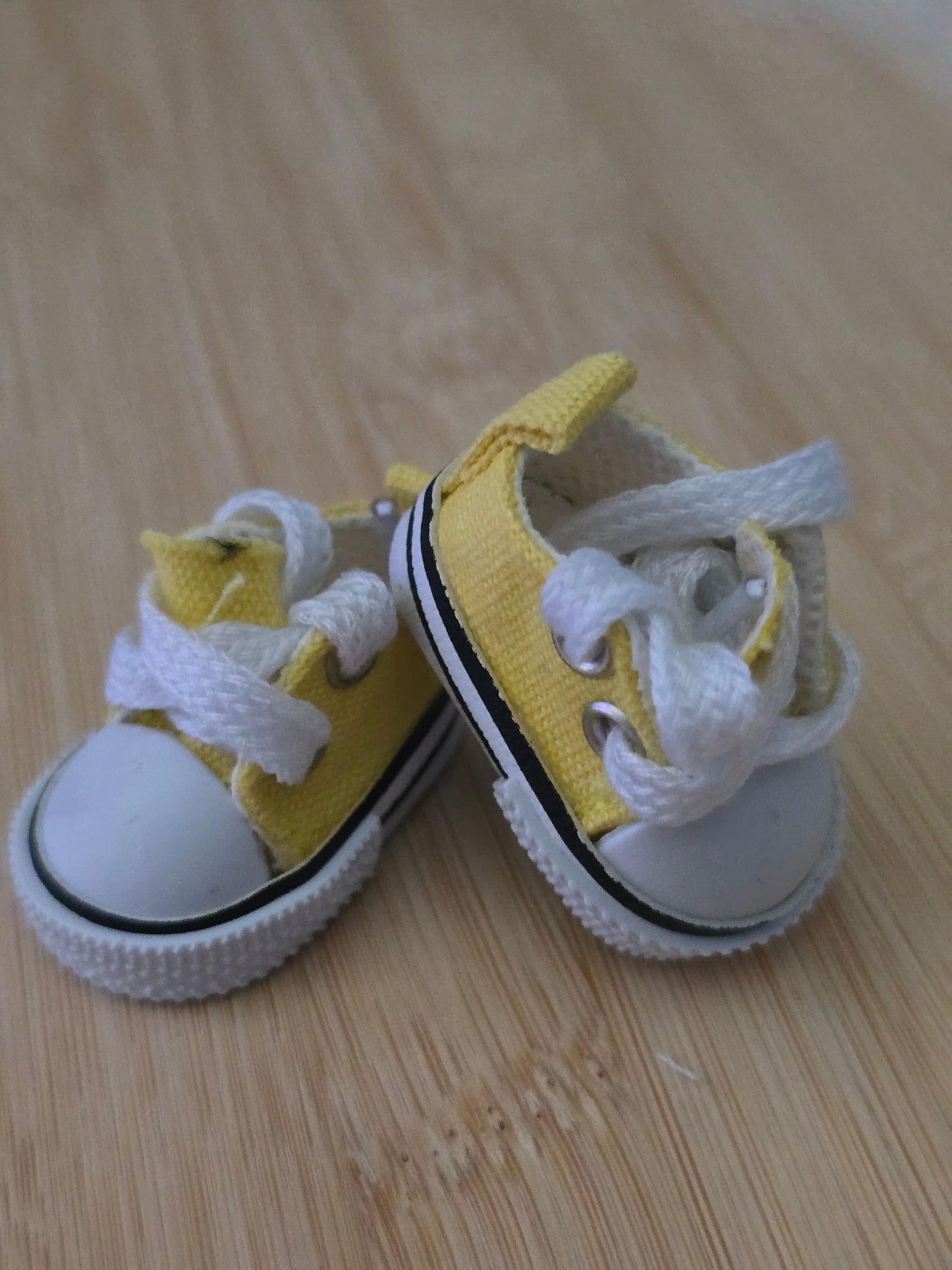Canvas shoes for Labubu dolls