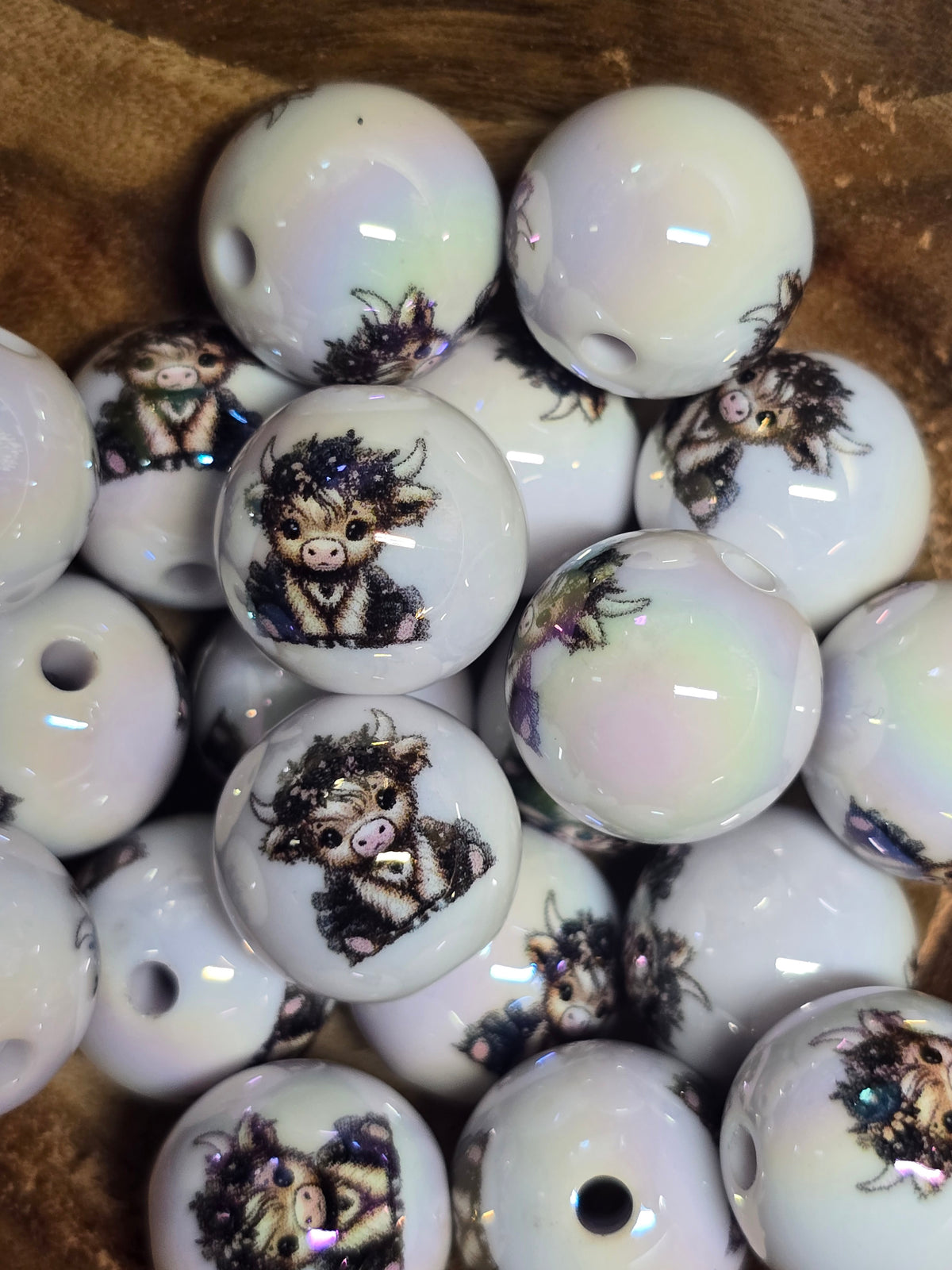 Acrylic 16mm white character beads- cow