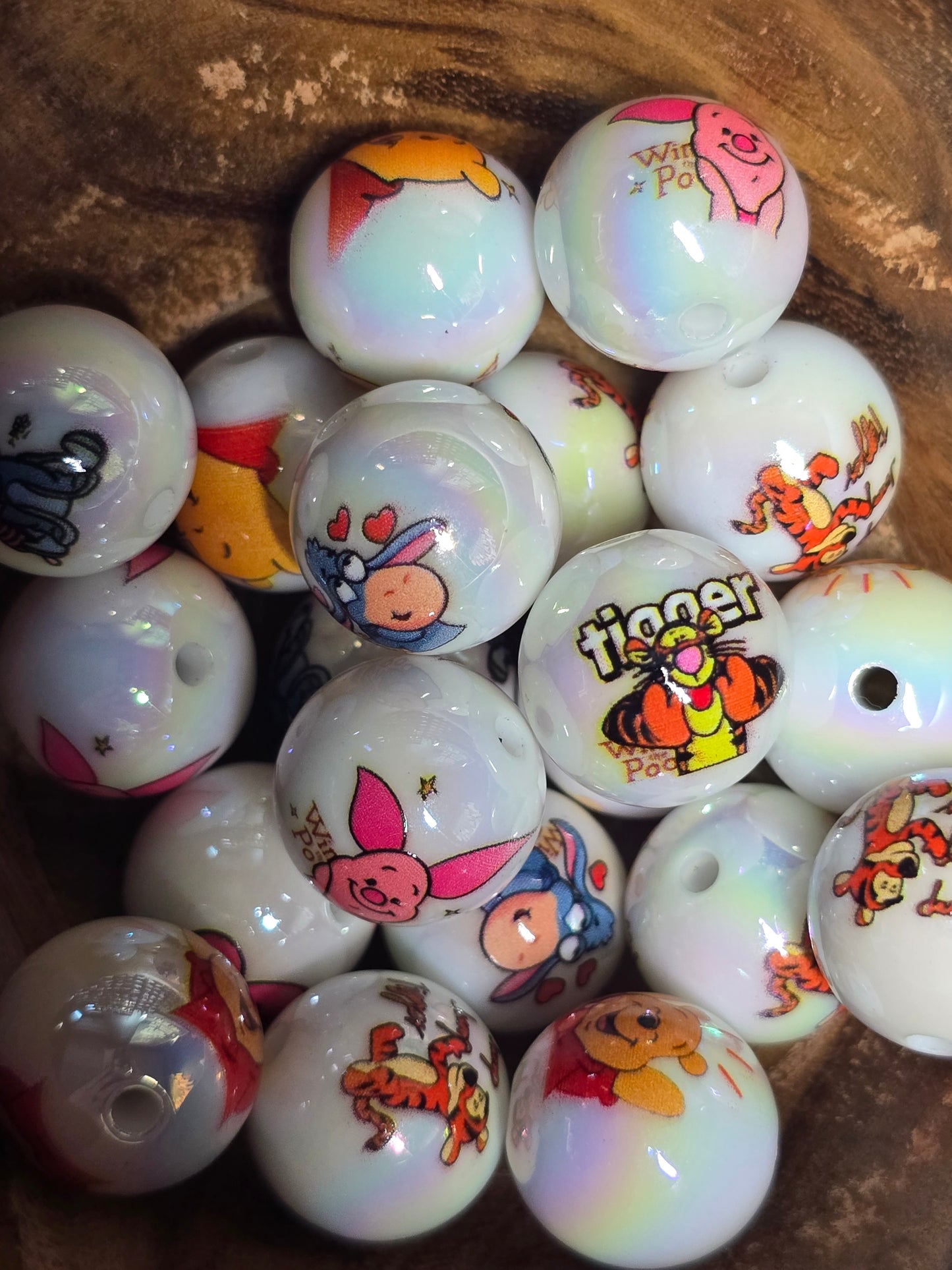 Acrylic white 16mm character beads DS bear family