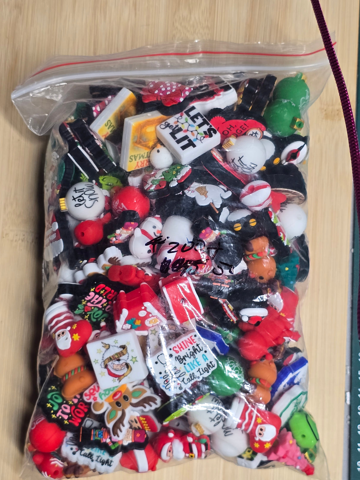 Silicone focal beads christmas mix