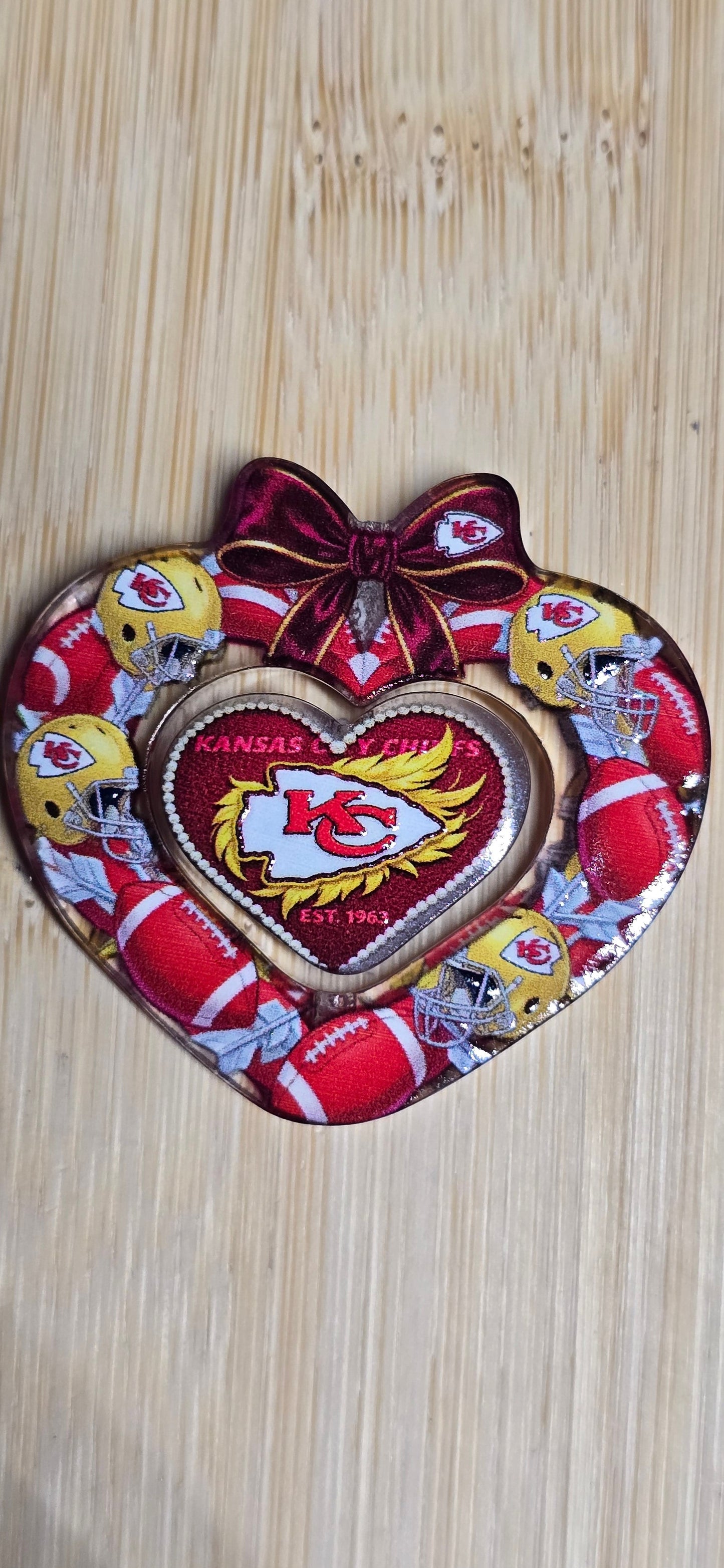 Acrylic focal beads 2pc heart set football team