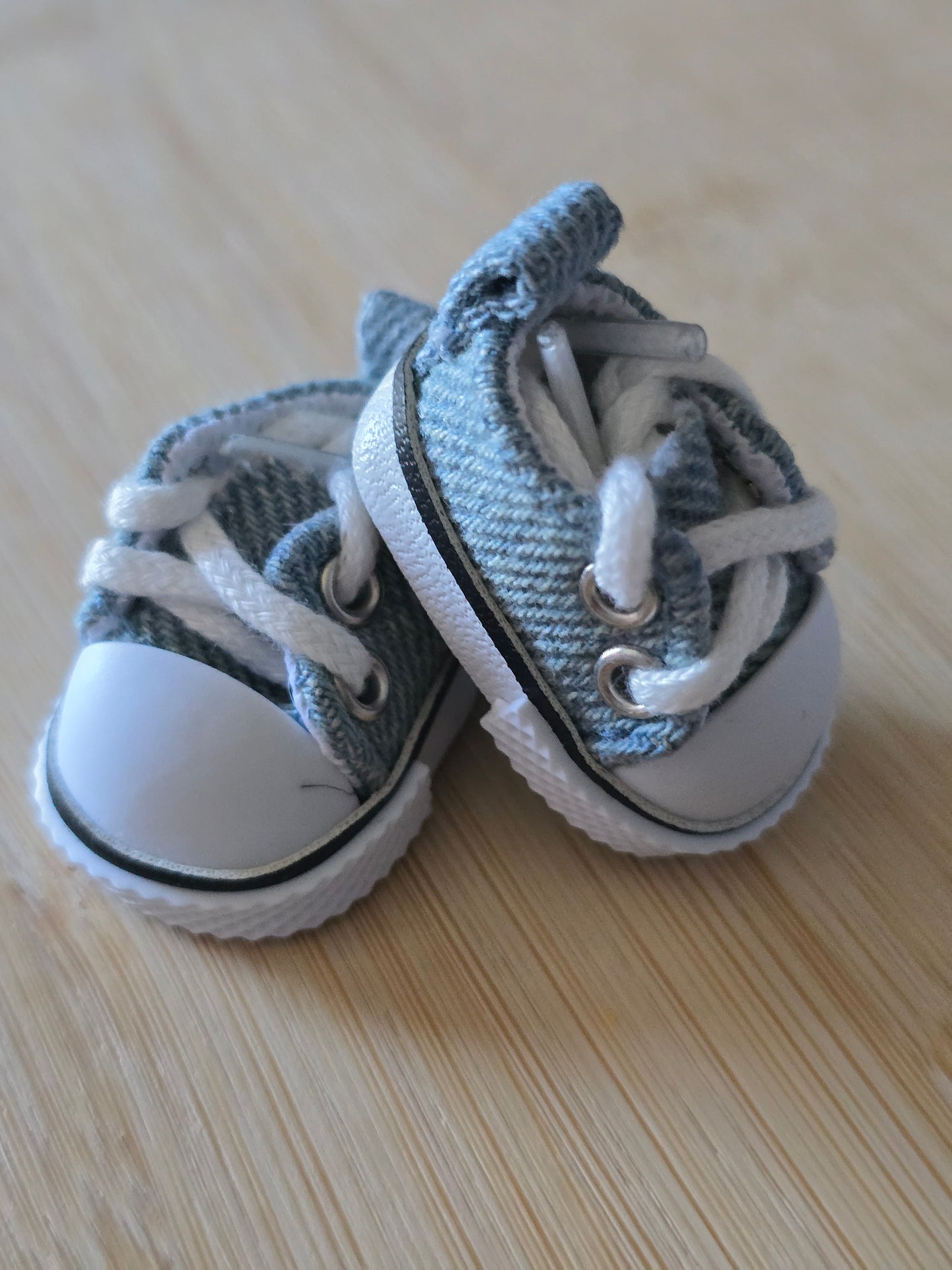 Canvas shoes for Labubu dolls
