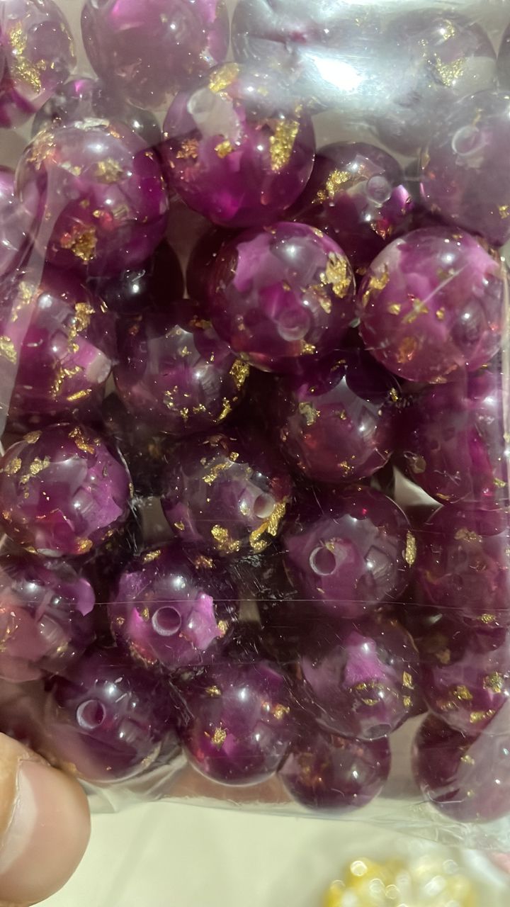 16mm purple with gold acrylic beads- 10pcs