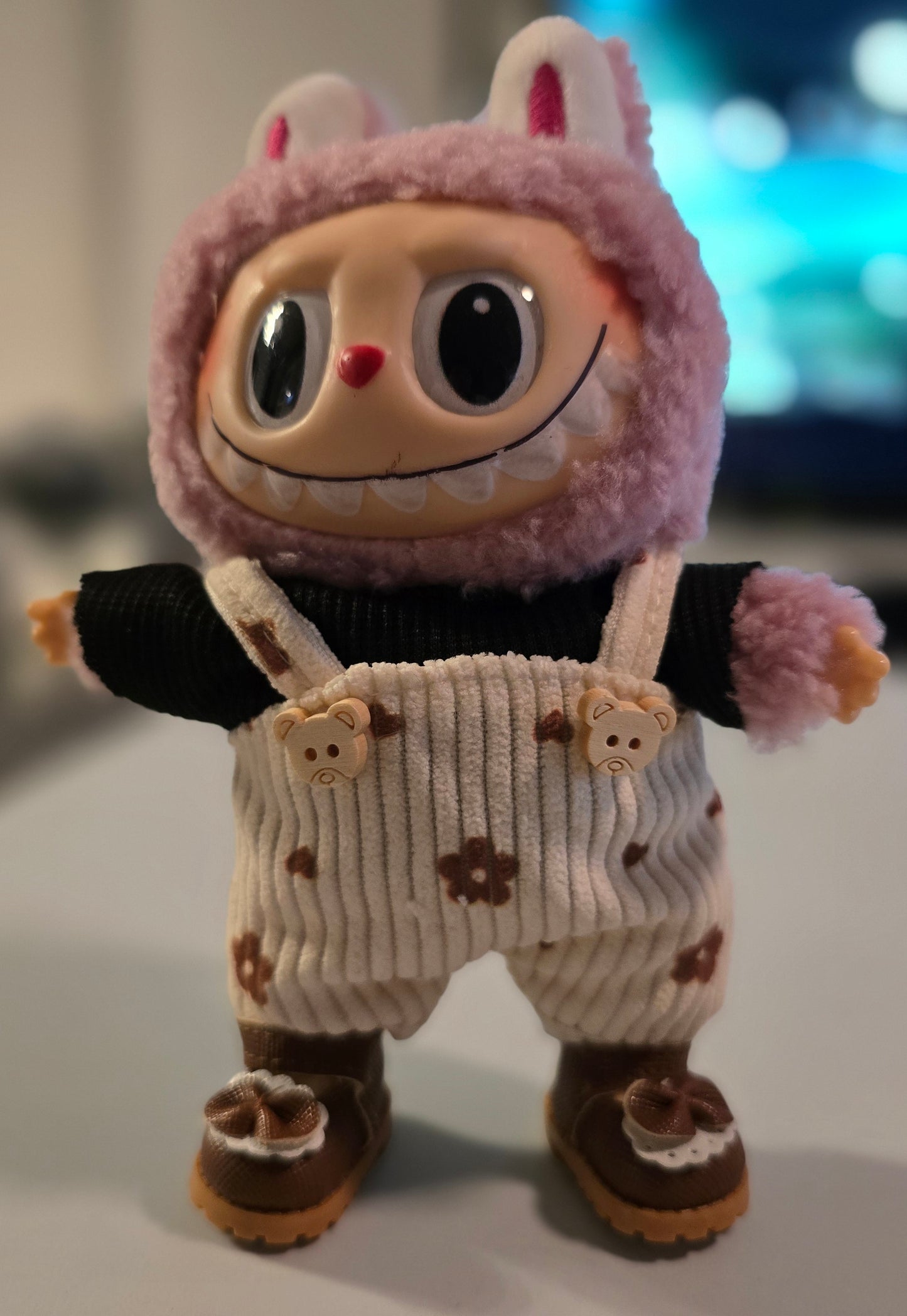 Labubu dolls (fufu's) comes with outfit