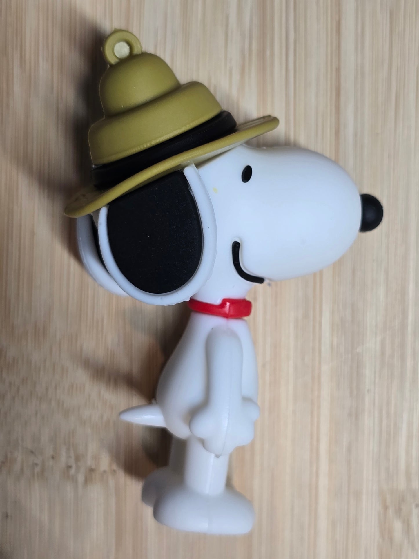 Keychain- 70's cartoon characters dog, boy, bird