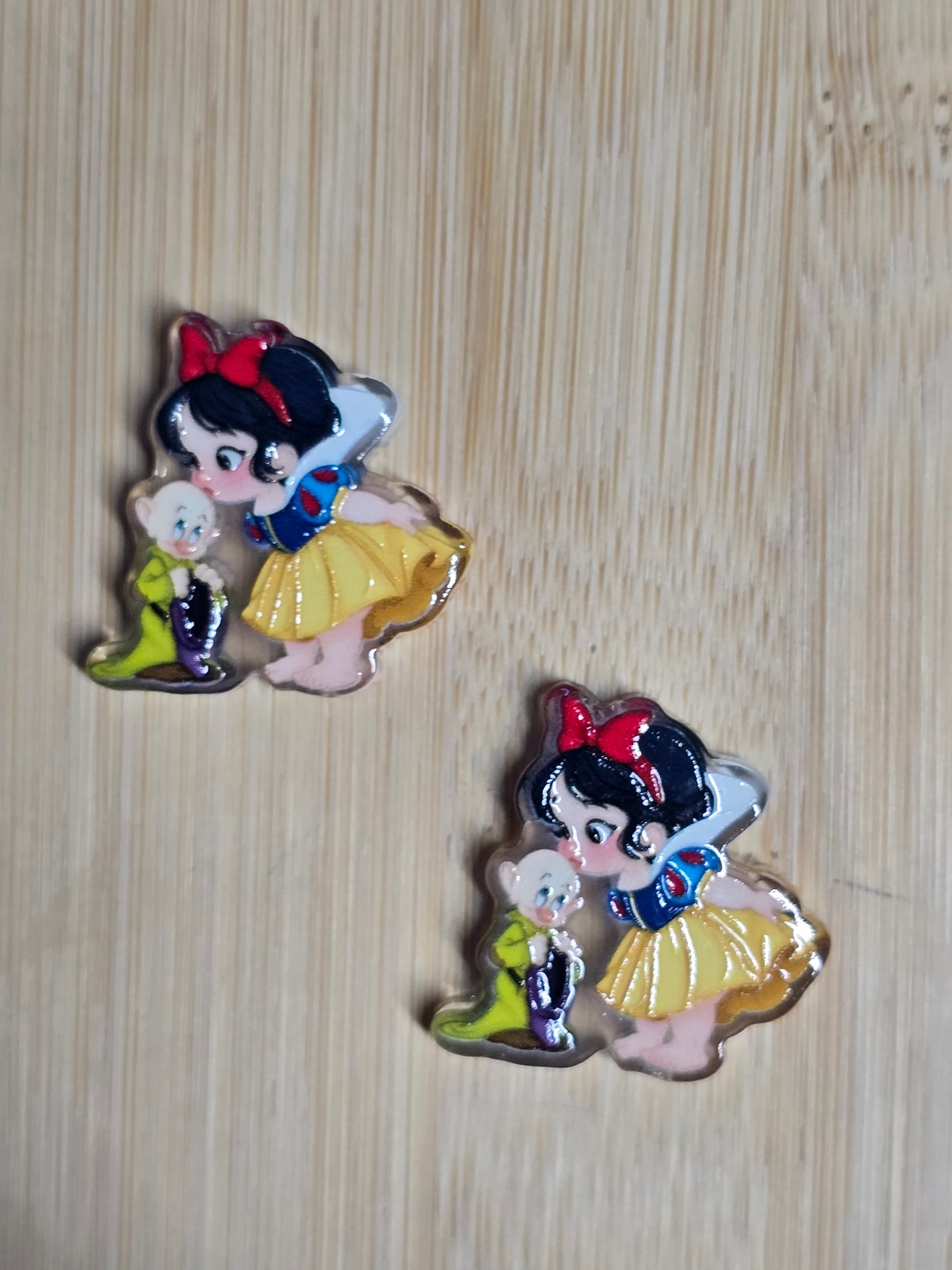 Focal- acrylic focal beads DS baby princess