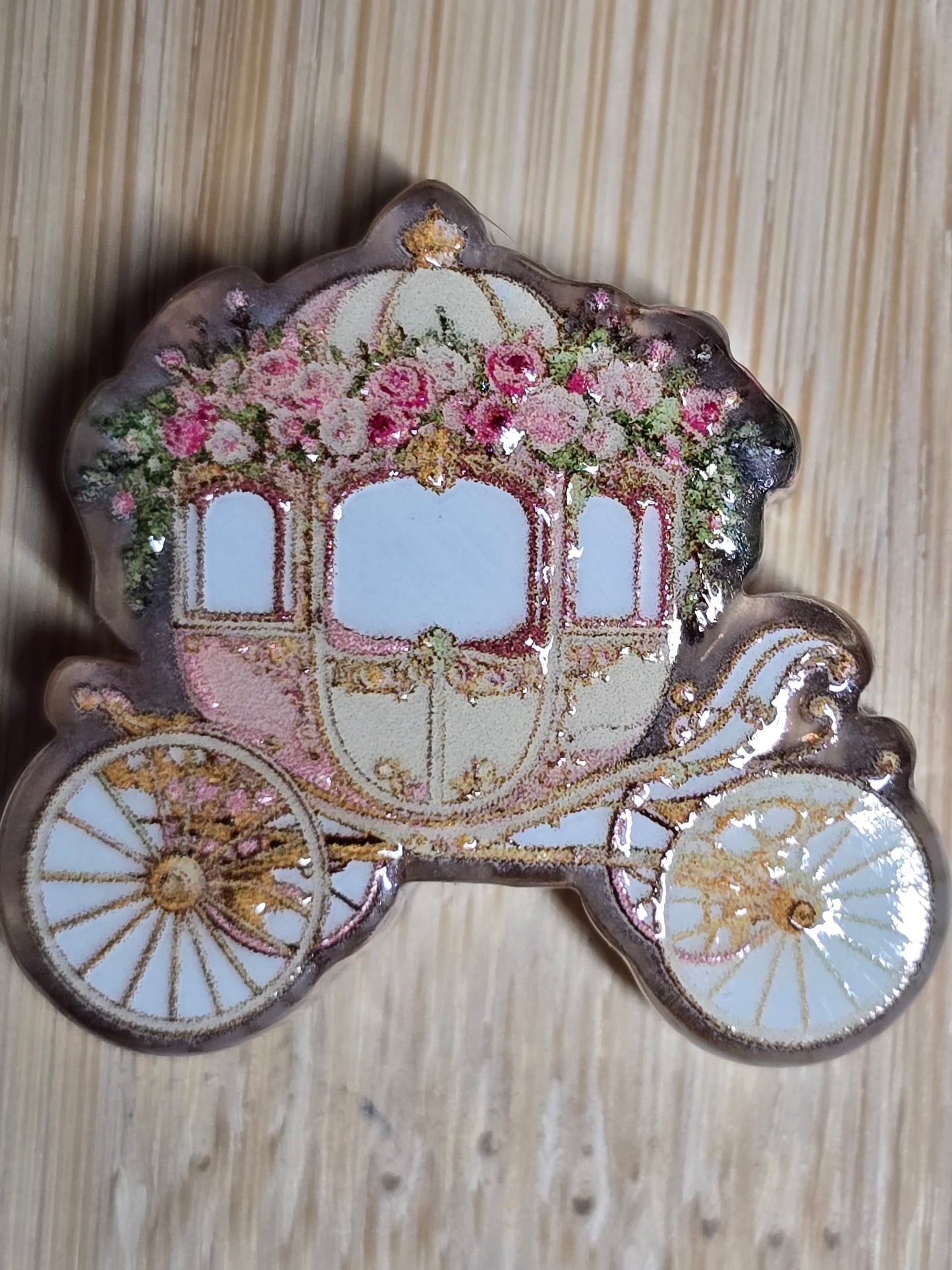 Acrylic focal beads beautiful carriage