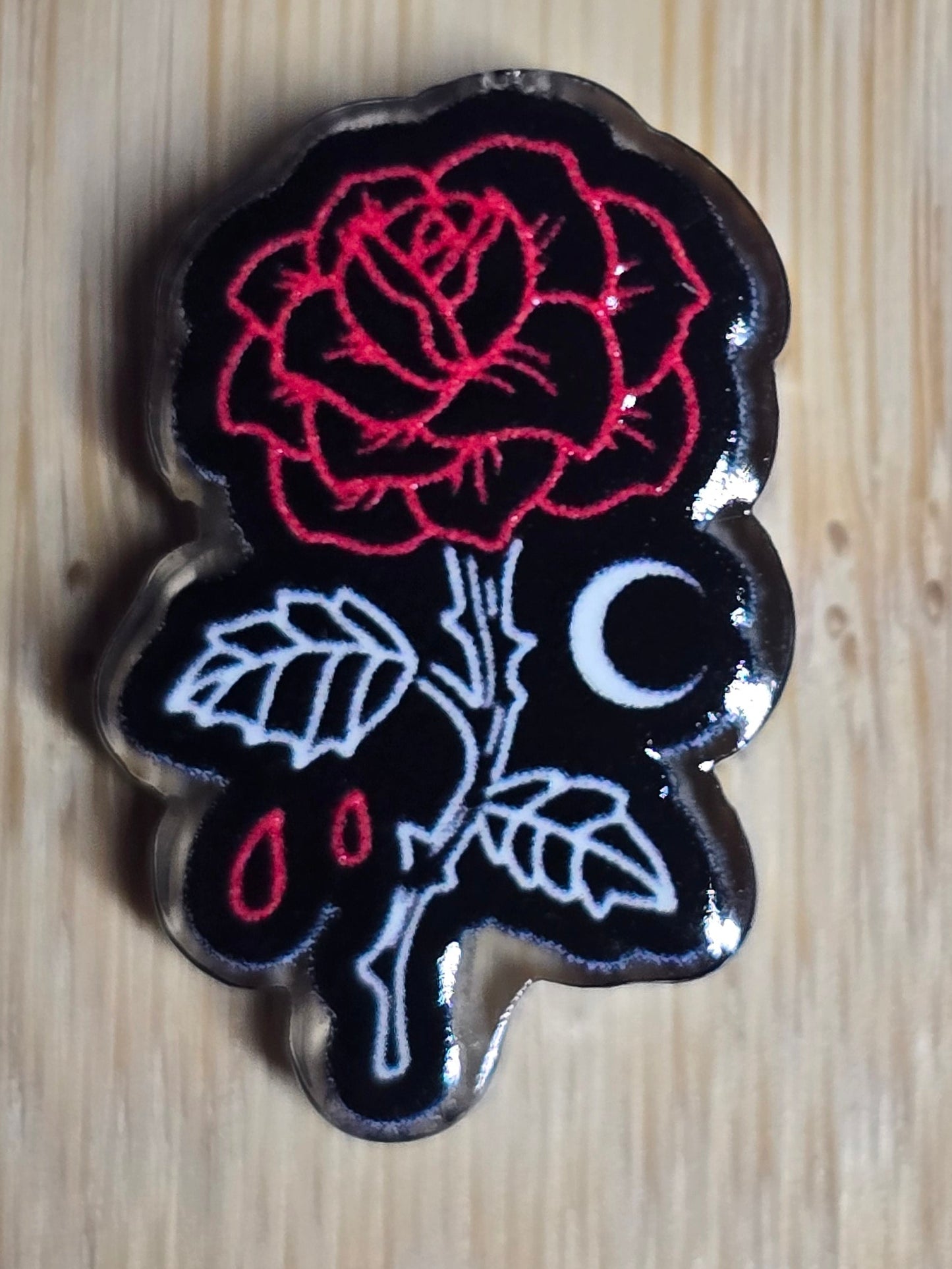 Acrylic focal beads red rose