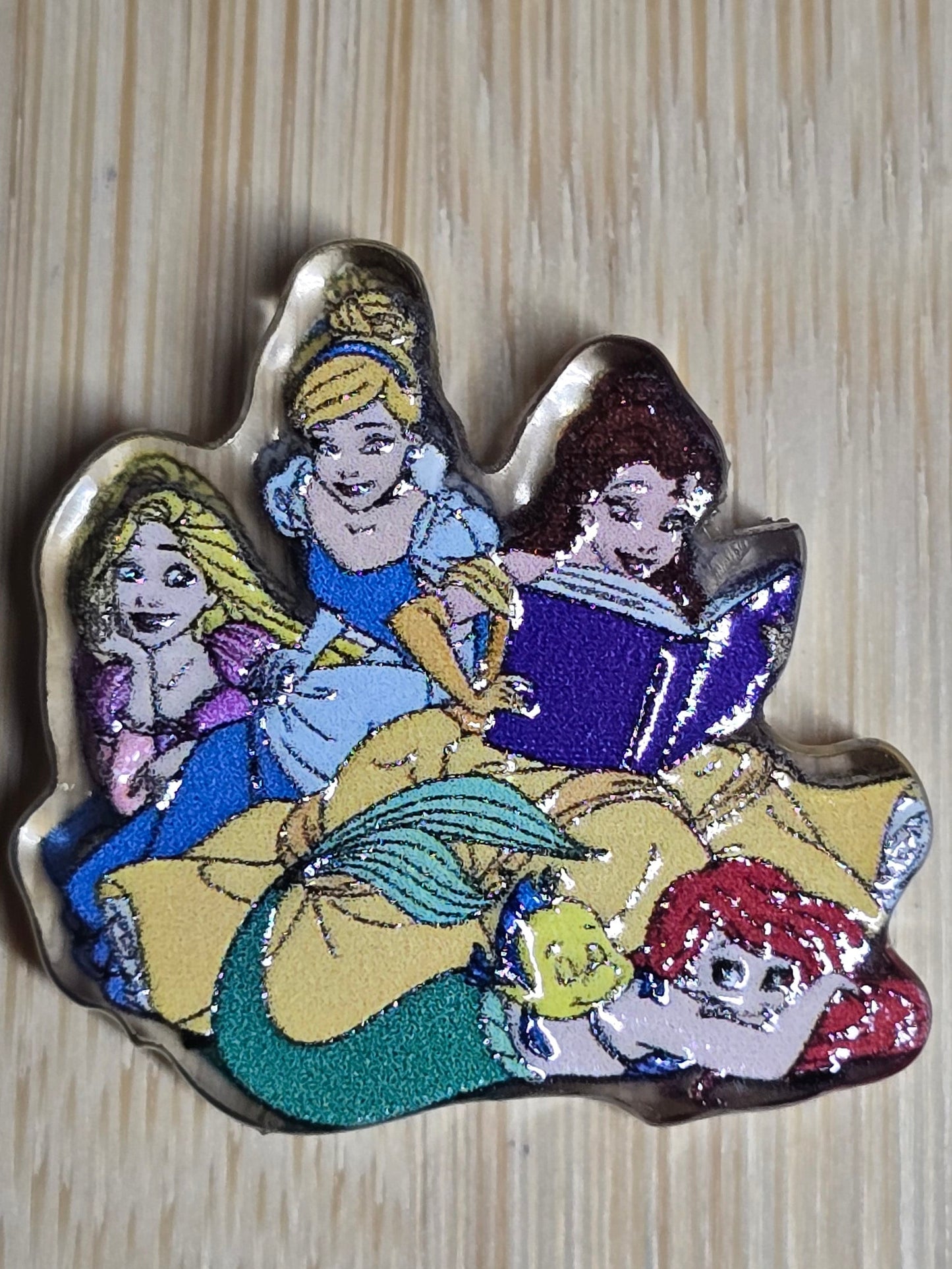 Acrylic focal beads DS princess reading
