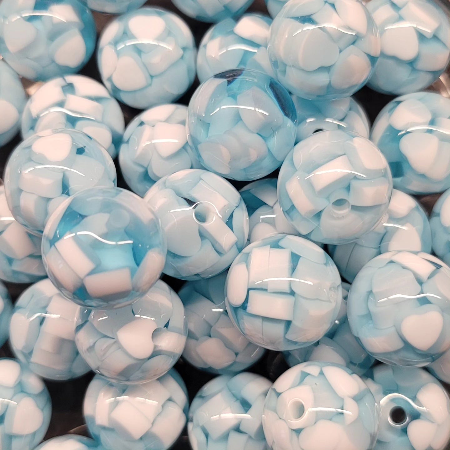 Acrylic beads with white hearts- 20pcs