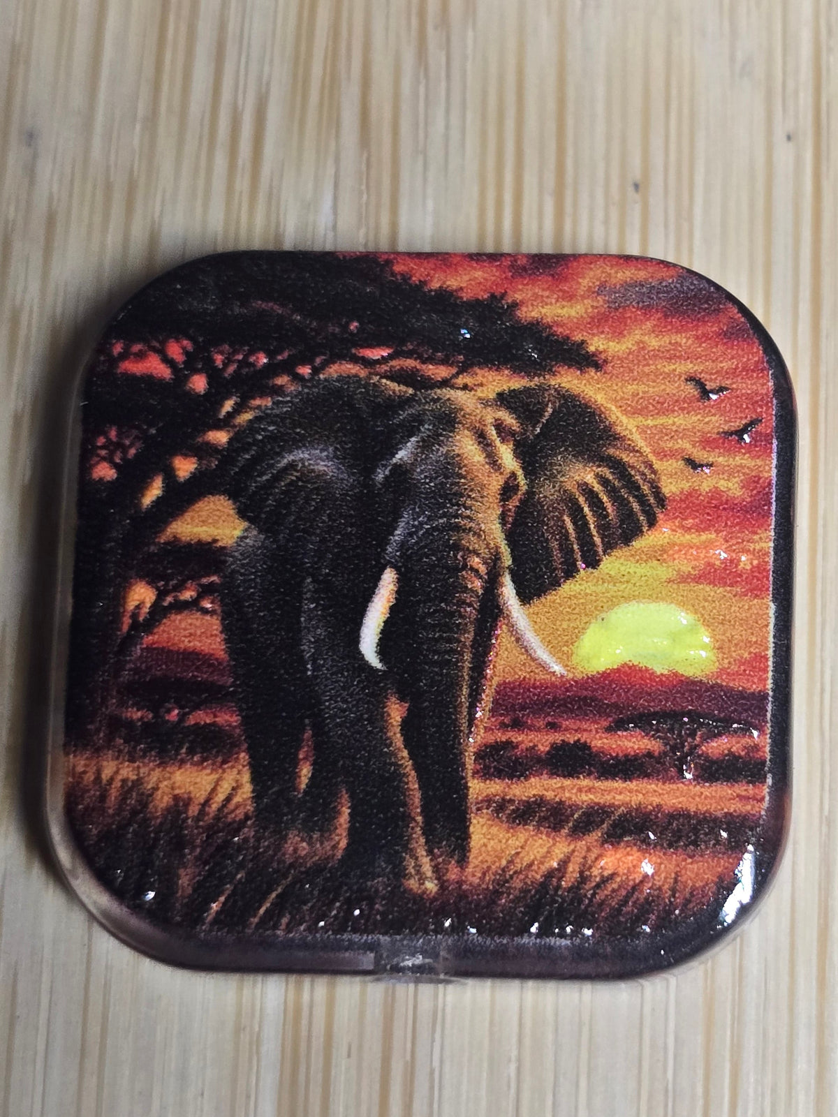 Acrylic focal beads- elephant