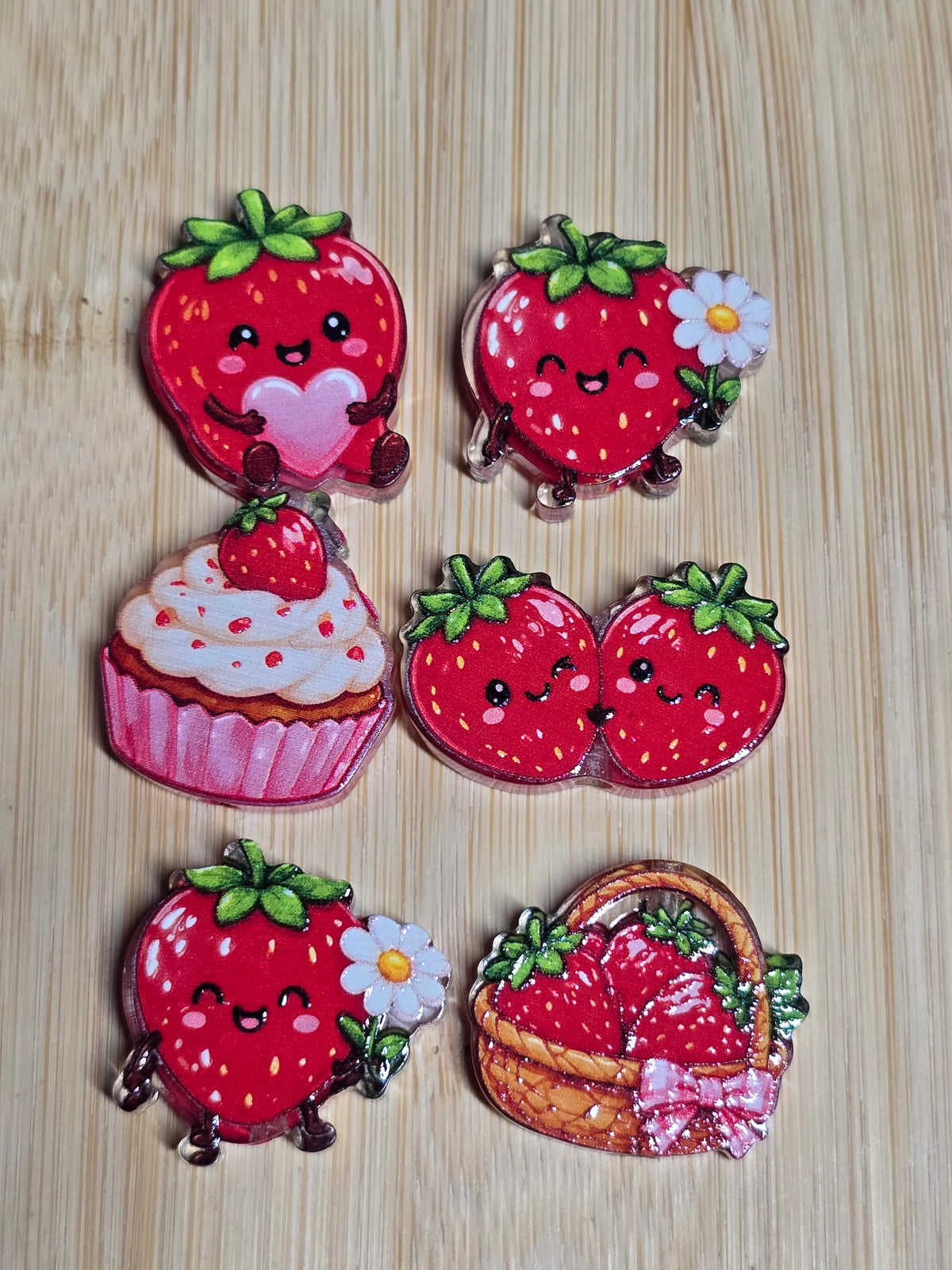 Acrylic focal beads z strawberry mix