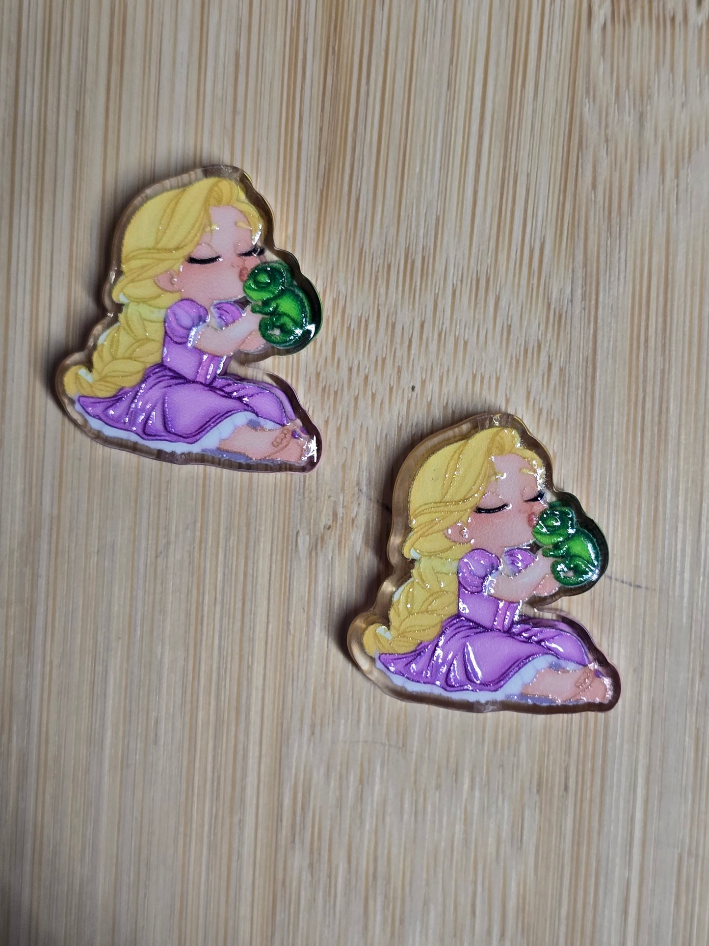 Focal- acrylic focal beads princess