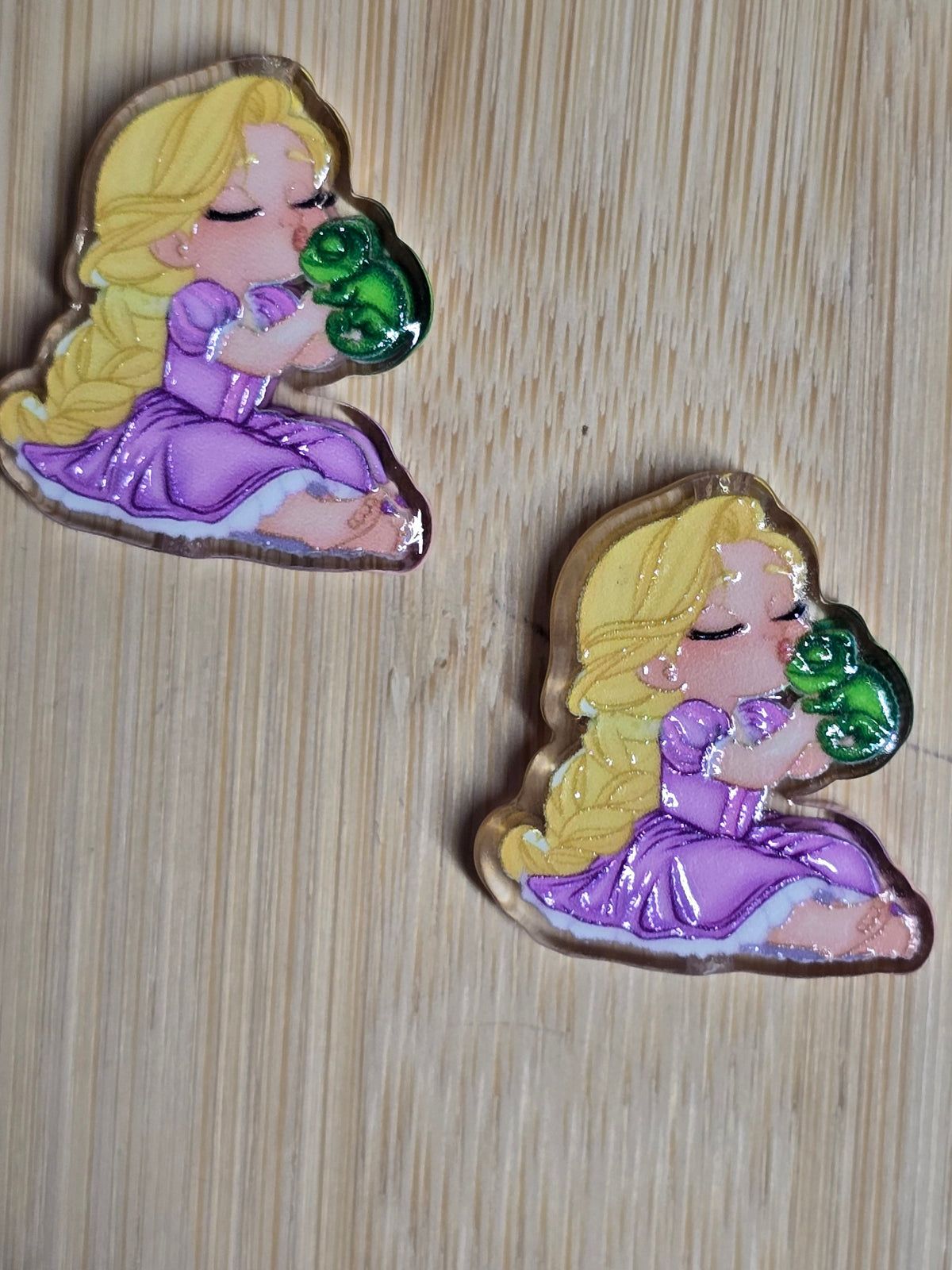 Focal- acrylic focal beads princess