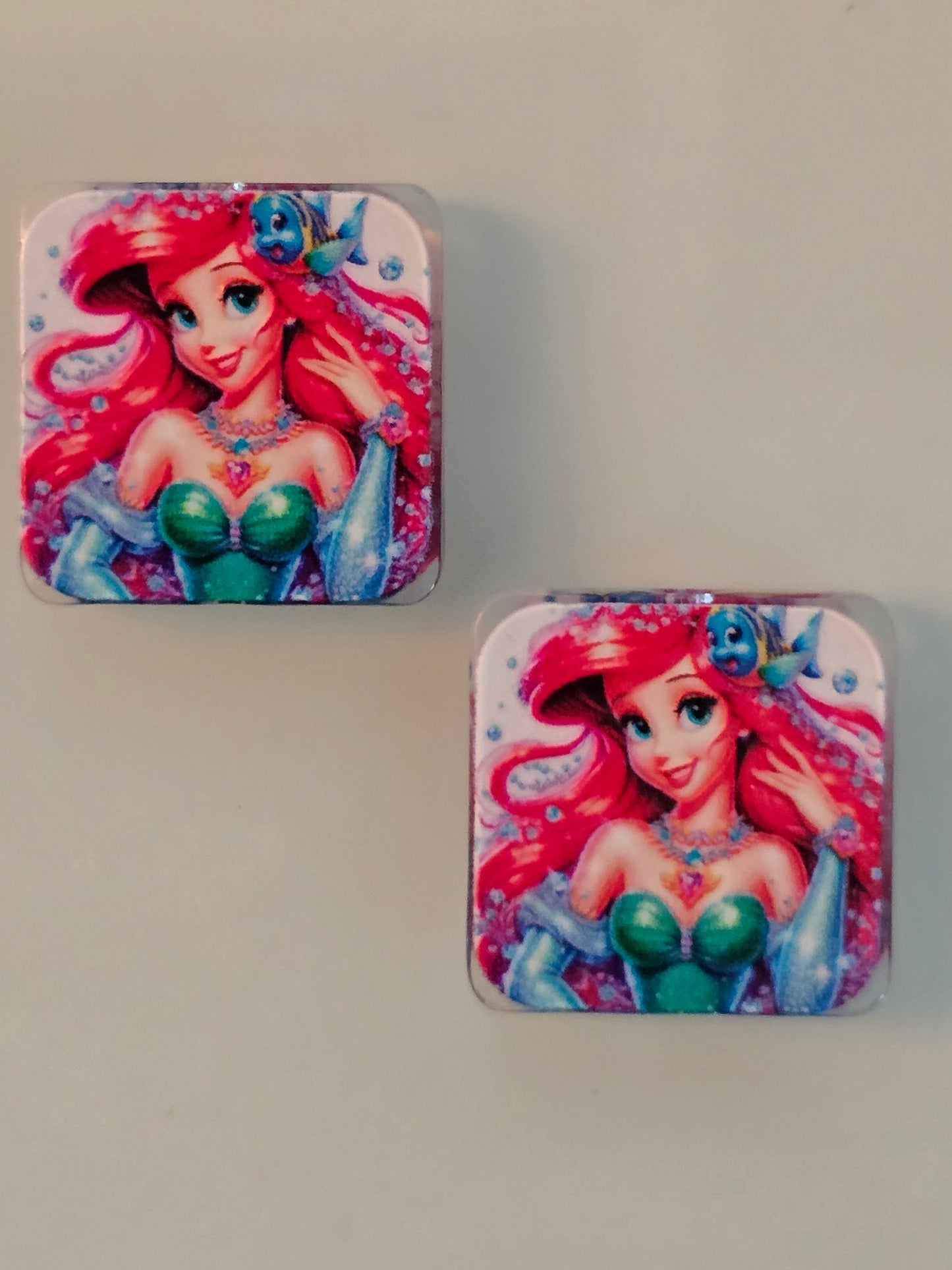 Acrylic focal beads DS princess under the sea close up