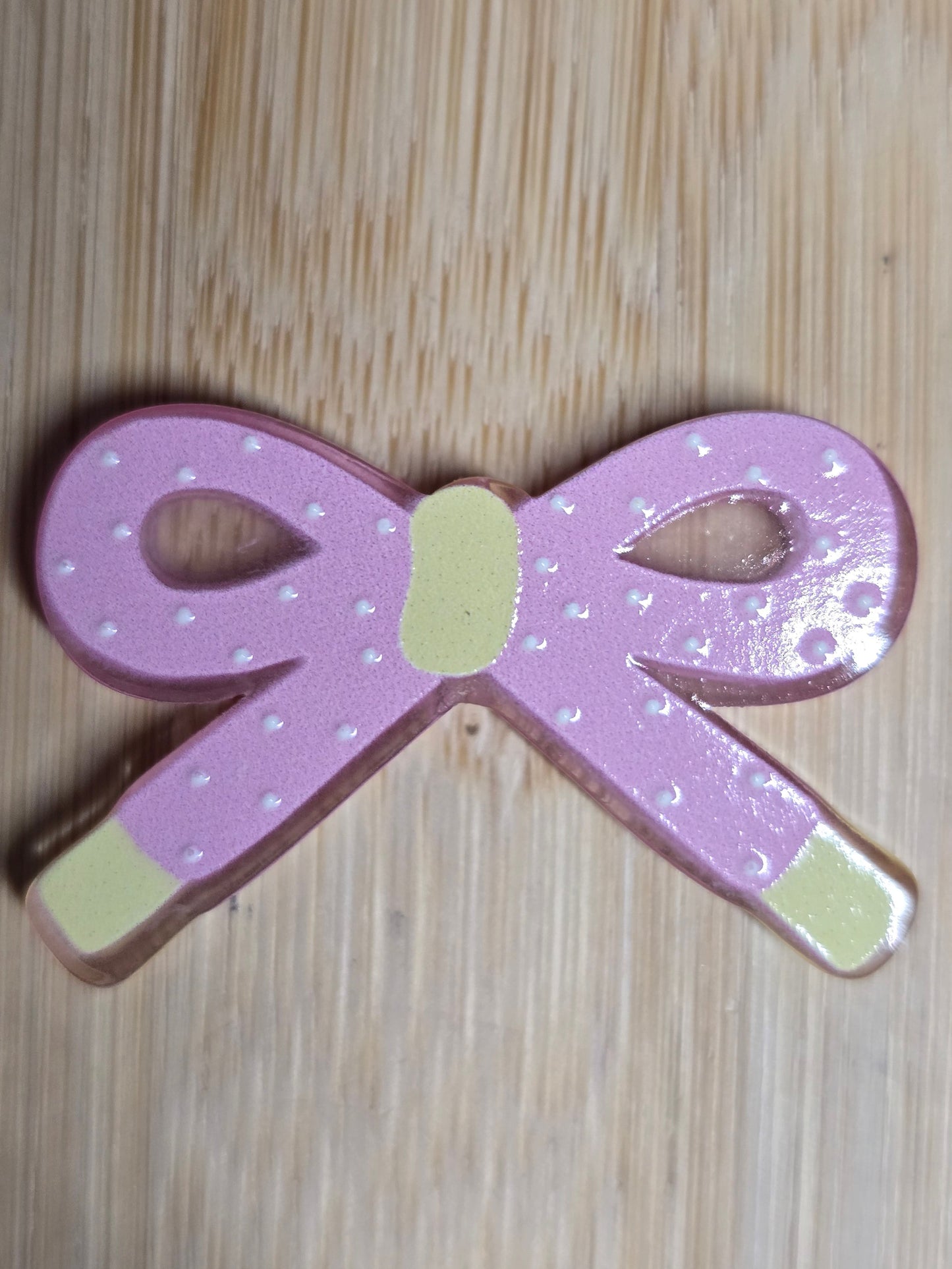 Acrylic focal beads pink/yel bow with whi polka dots