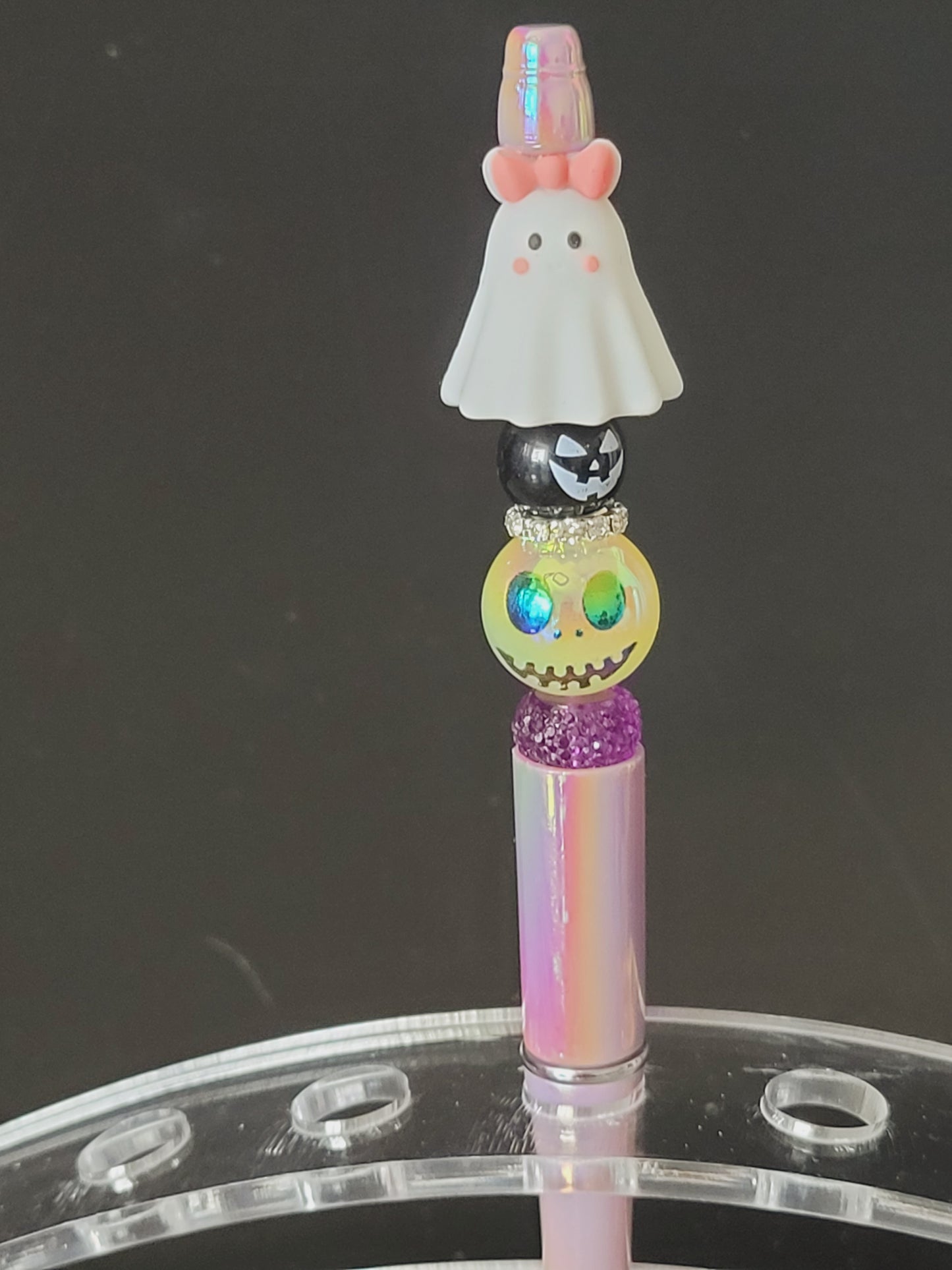 Pen girl ghost with pink bow