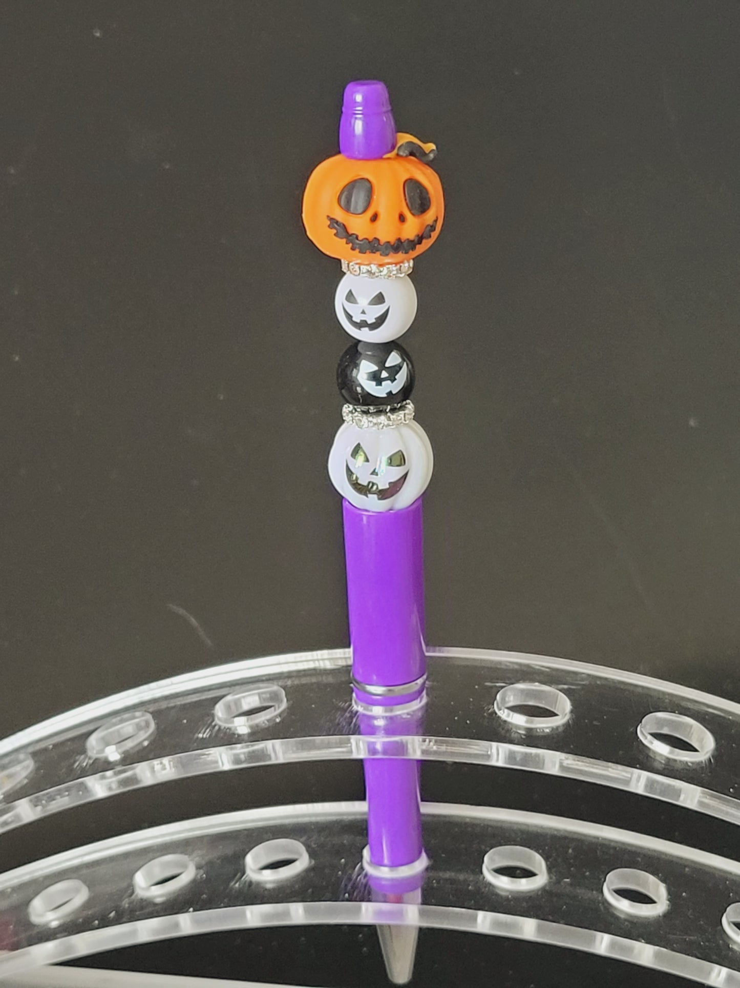 Pen 3D jack o lantern