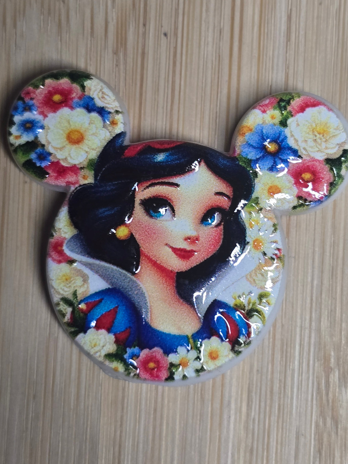 Acrylic/resin beads DS mouse head shape