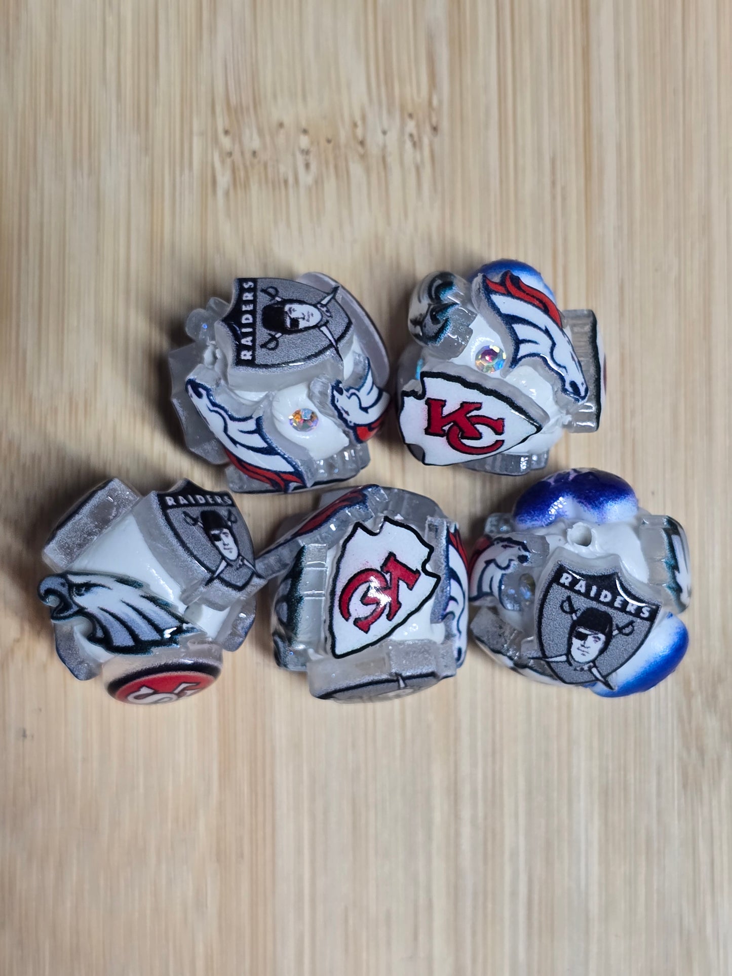 Acrylic beads 16mm football teams