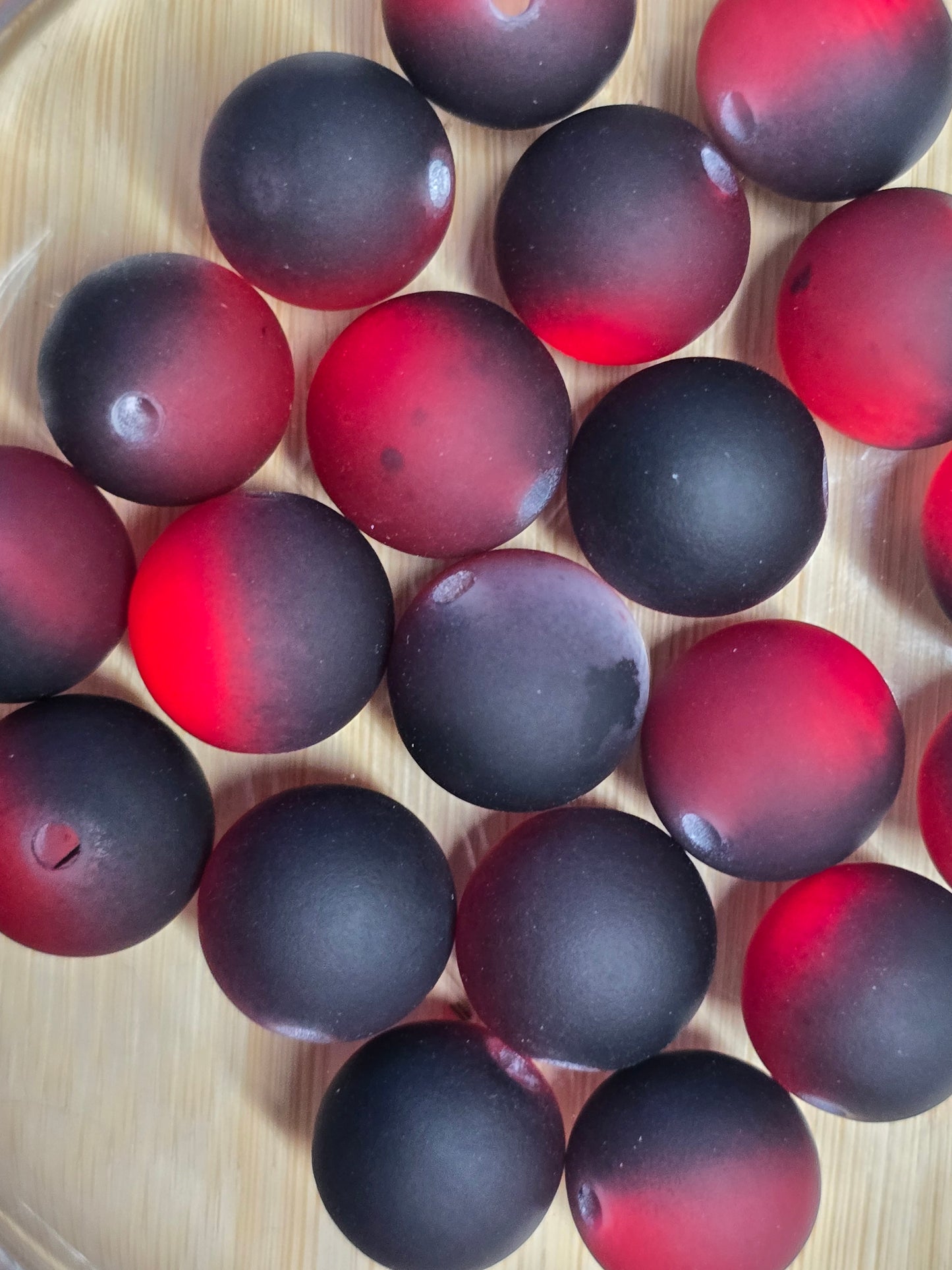 Acrylic 16mm red frosted beads