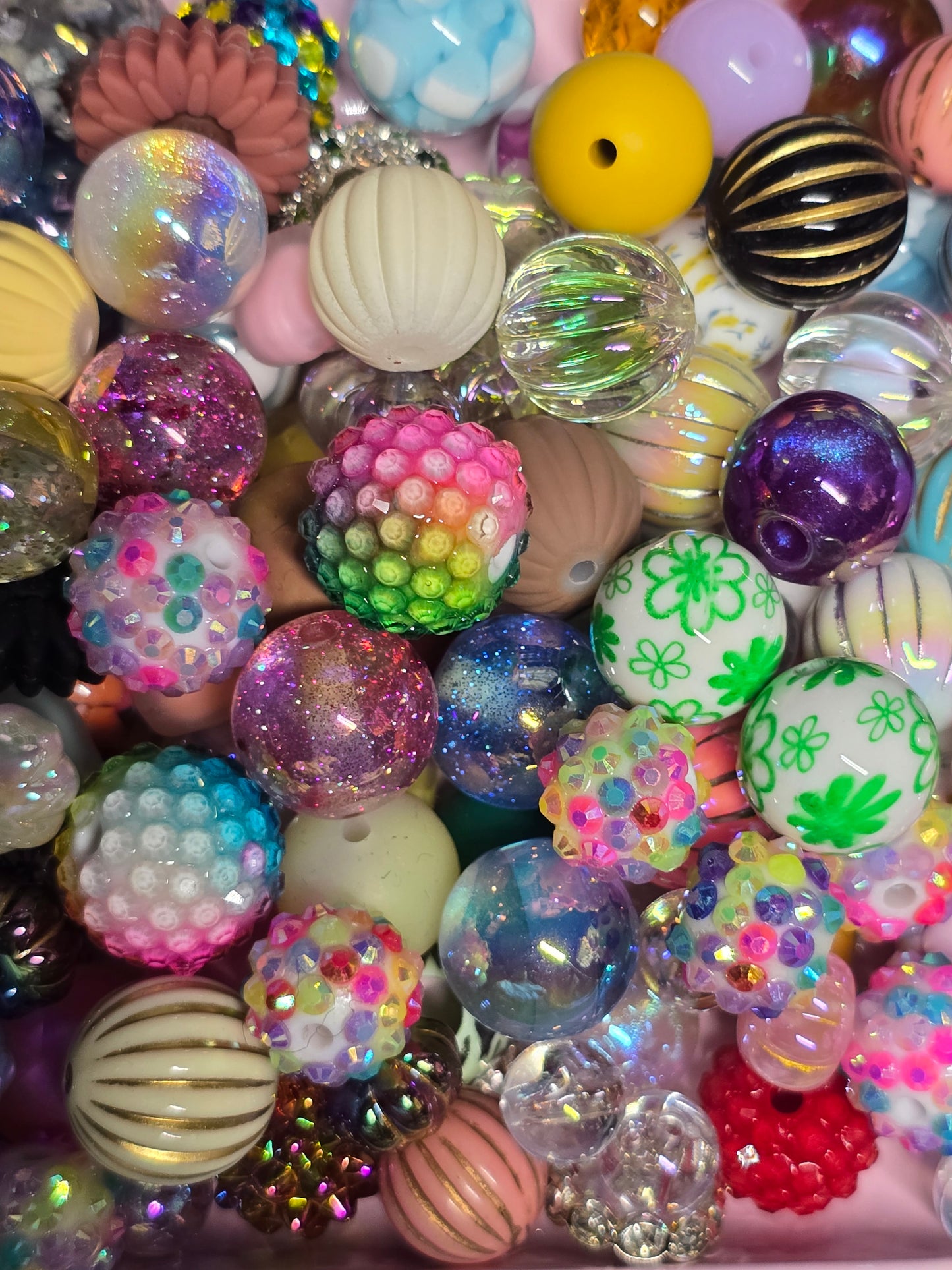 Acrylic beads mix