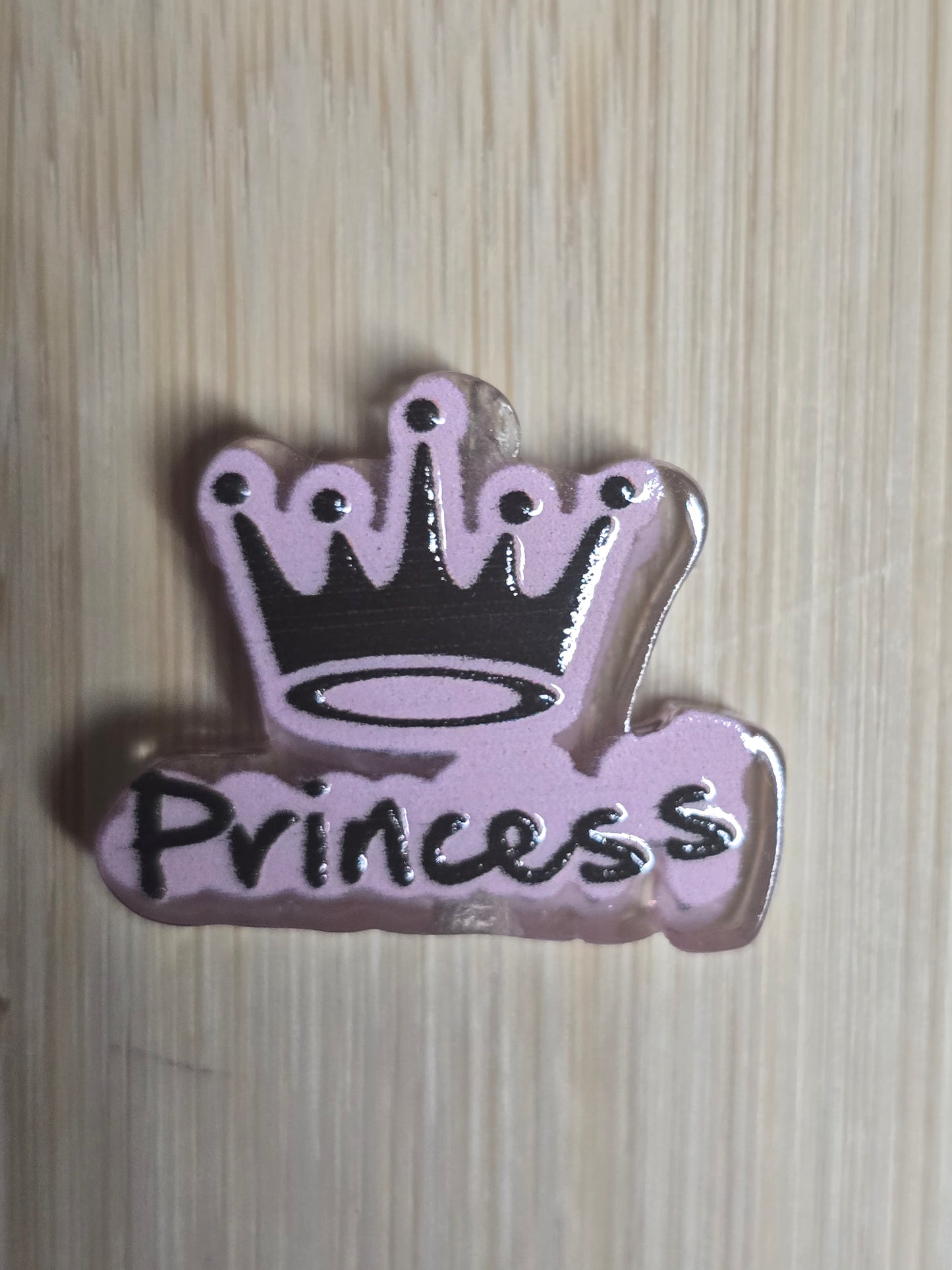 Acrylic focal beads pink blk crown