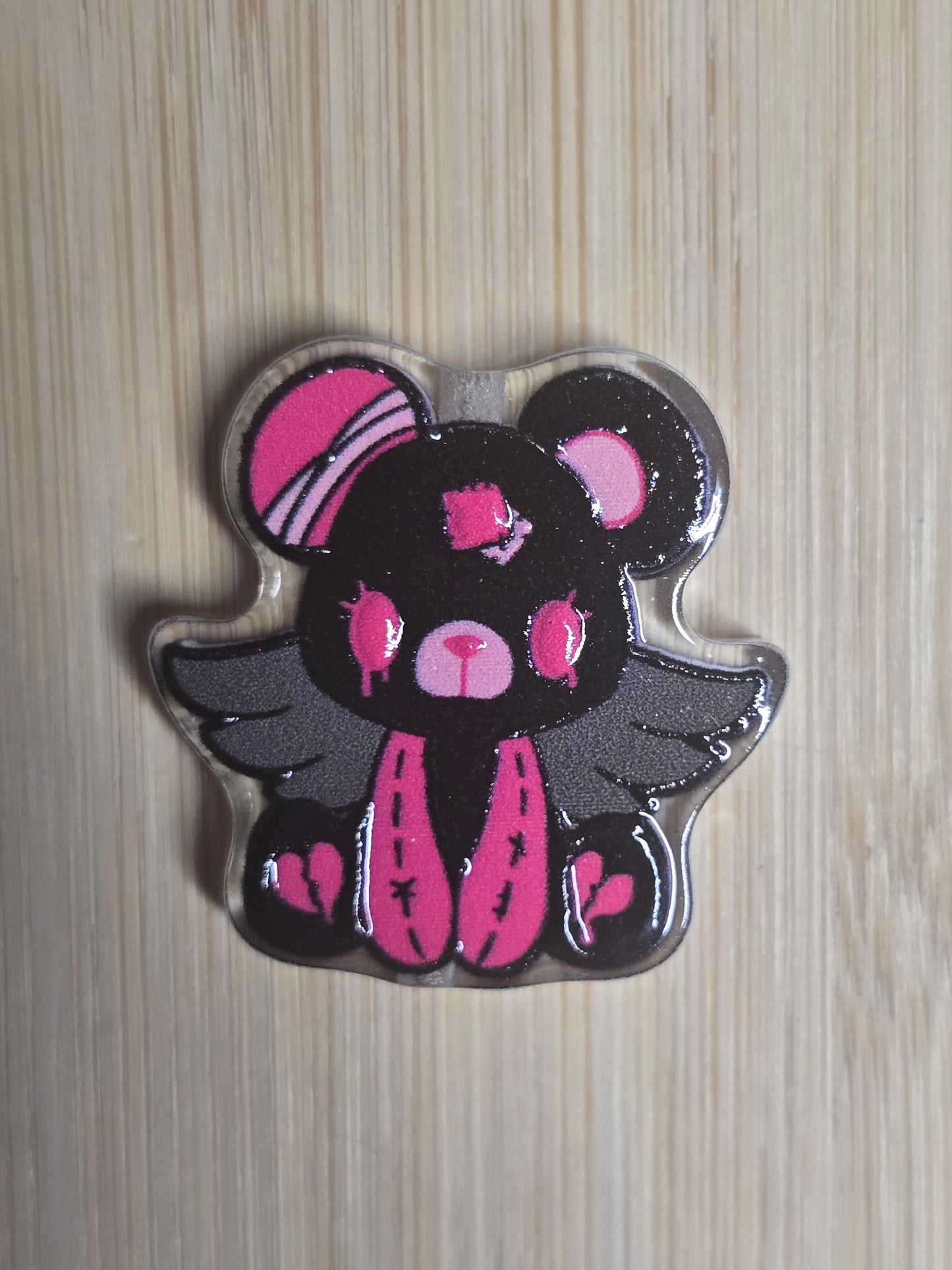 Acrylic focal beads blk/pink bear