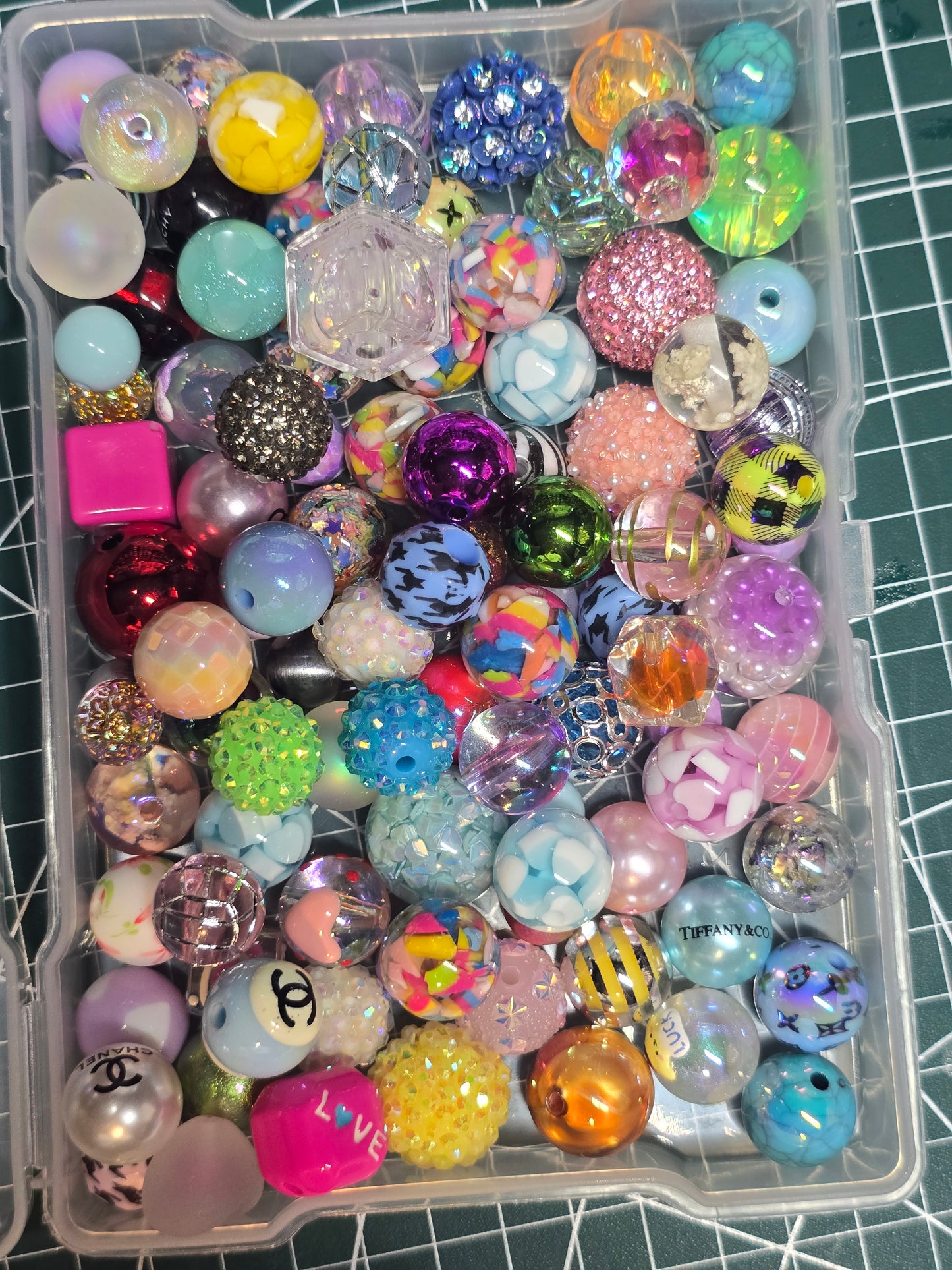 Acrylic beads random mix