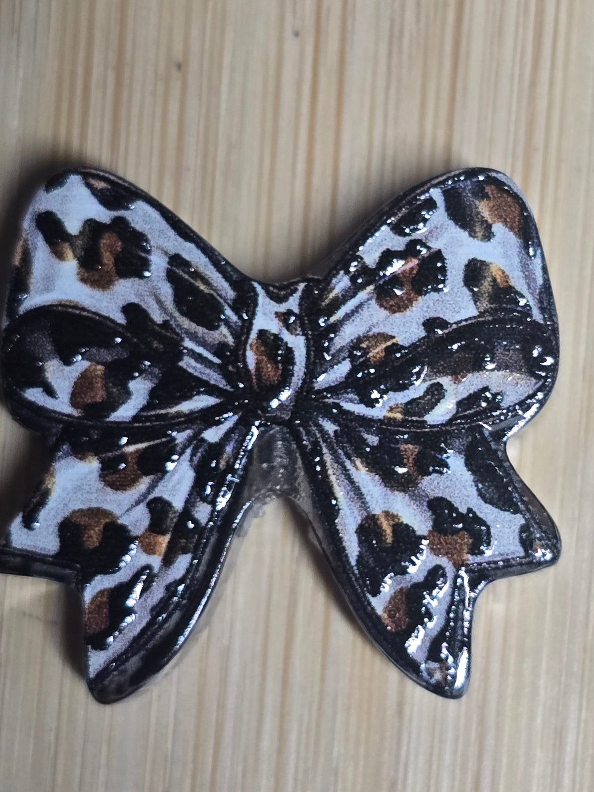 Acrylic focal beads - more Bows