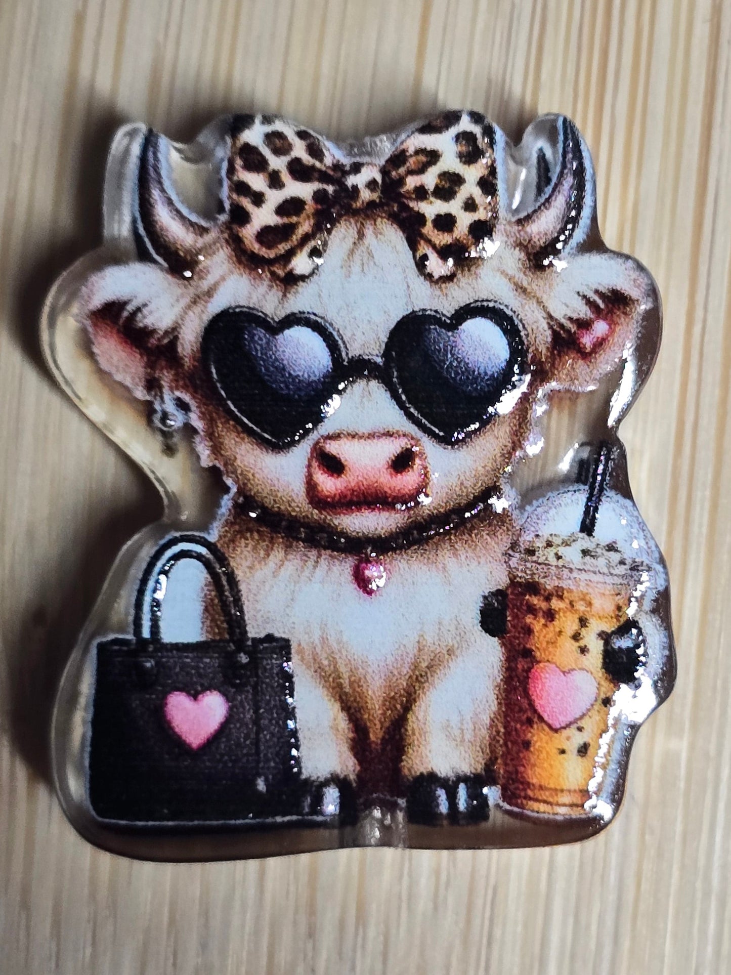 Acrylic focal beads bougie tan cow