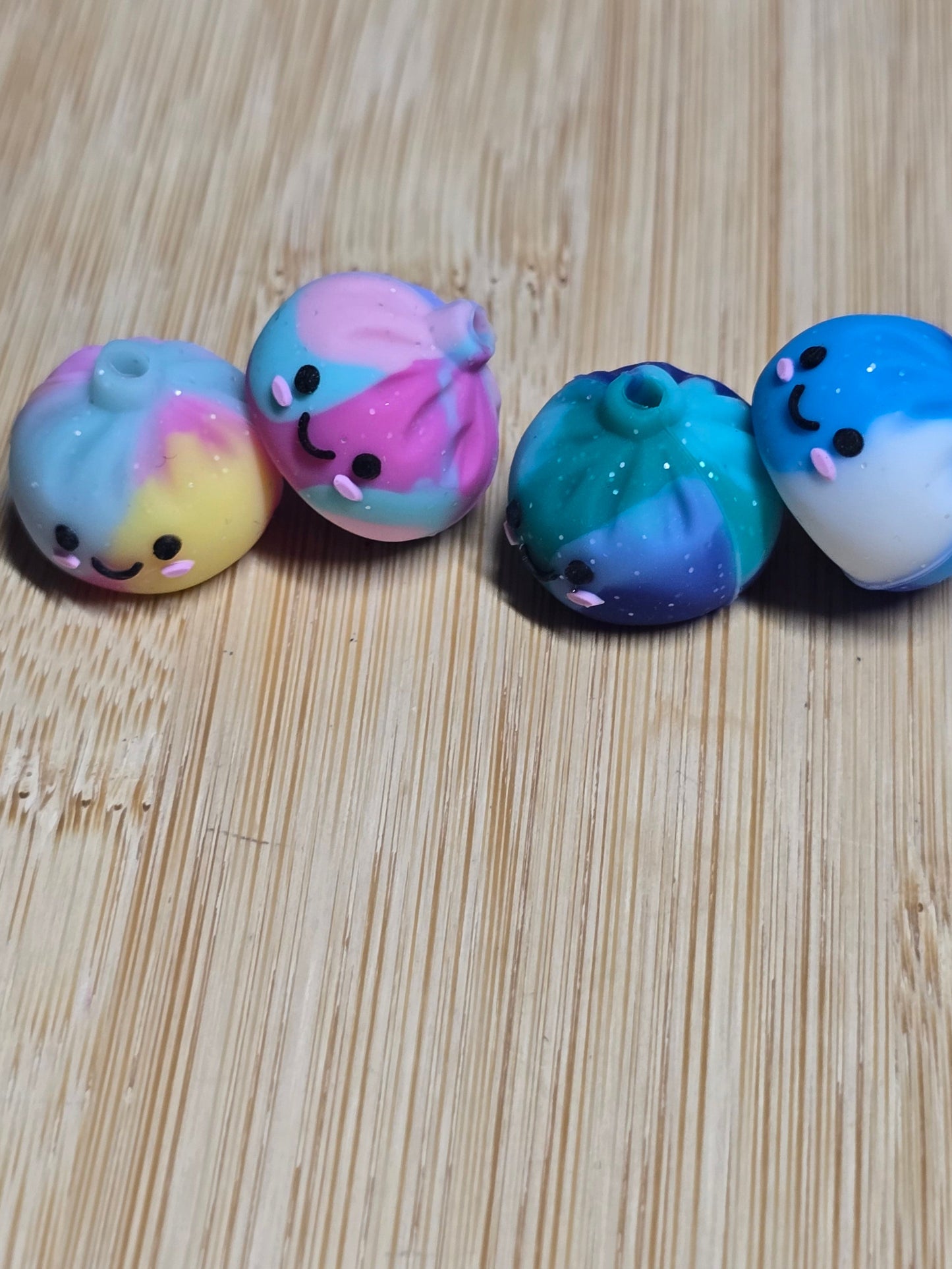 Focal 3D silicone dumpling