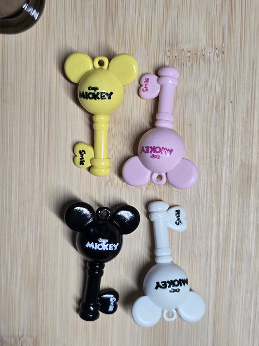 Acrylic/resin DS ears key pendant