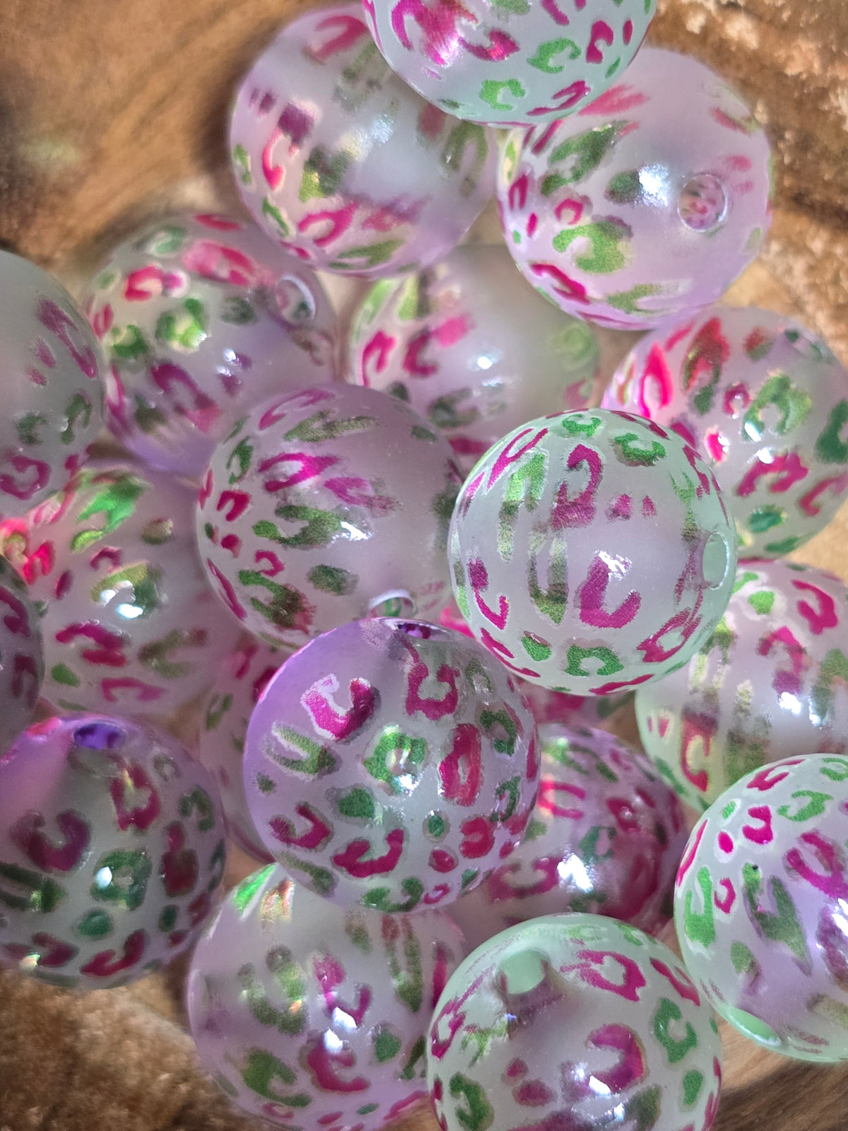 Acrylic beads 16mm cheetah print