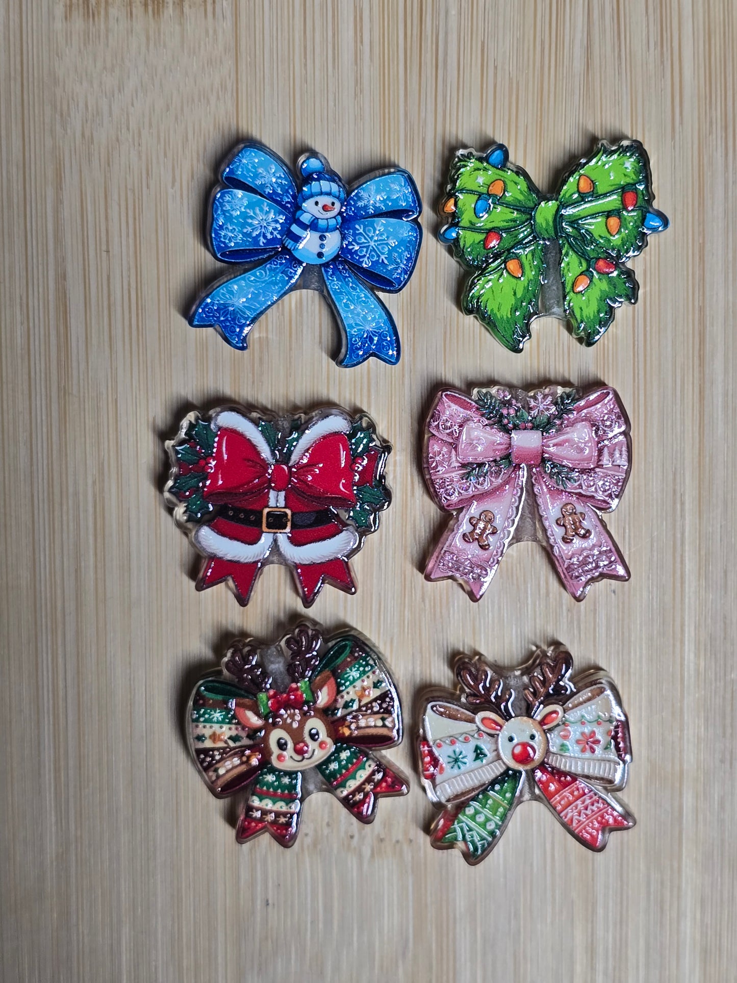 Acrylic focal beads- holiday bows random mix