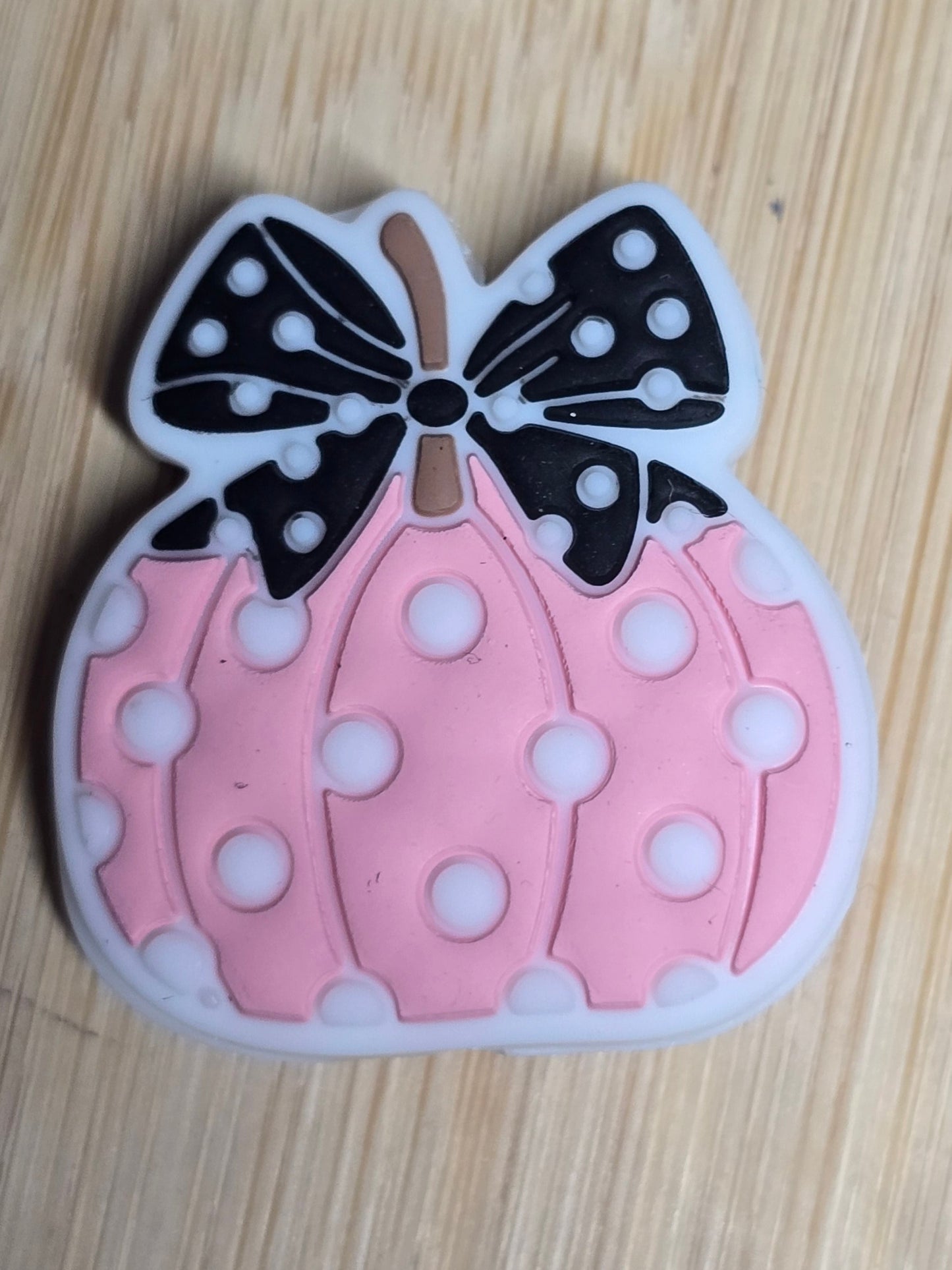 Focal silicone beads pink pumpkin