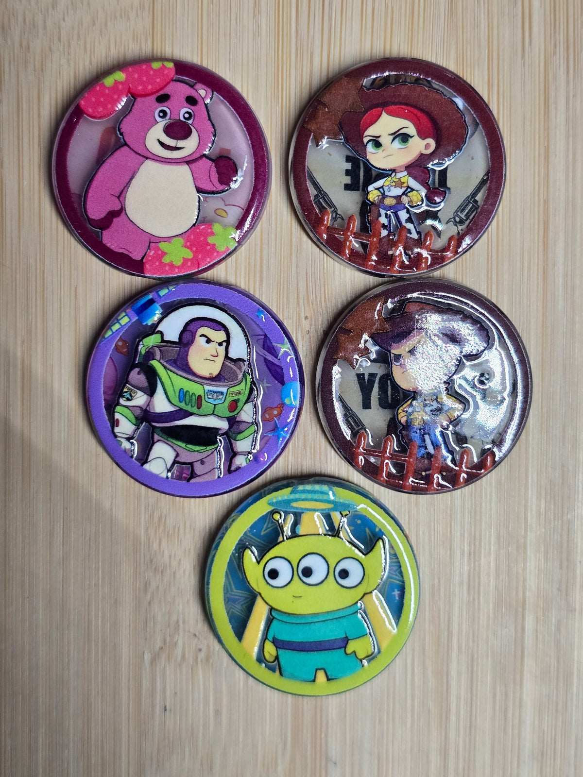 Acrylic flat round beads DS character mix