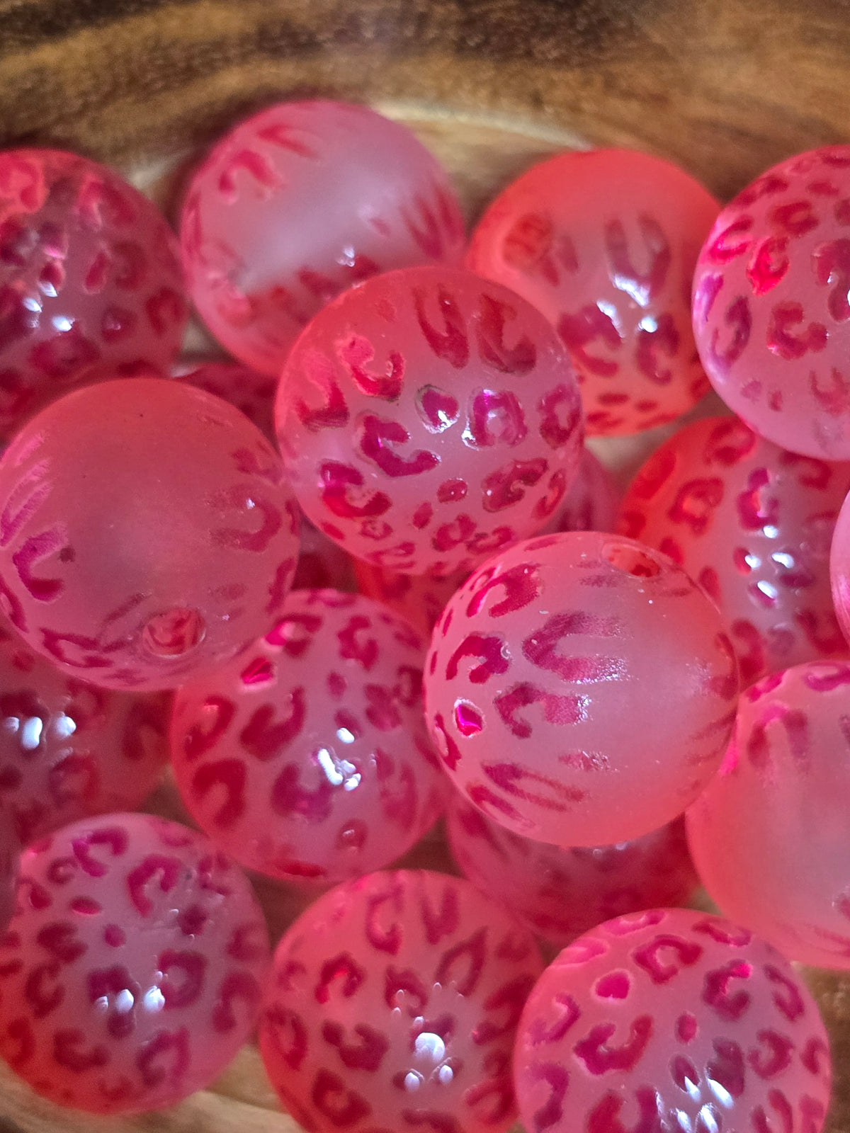 Acrylic beads 16mm cheetah print
