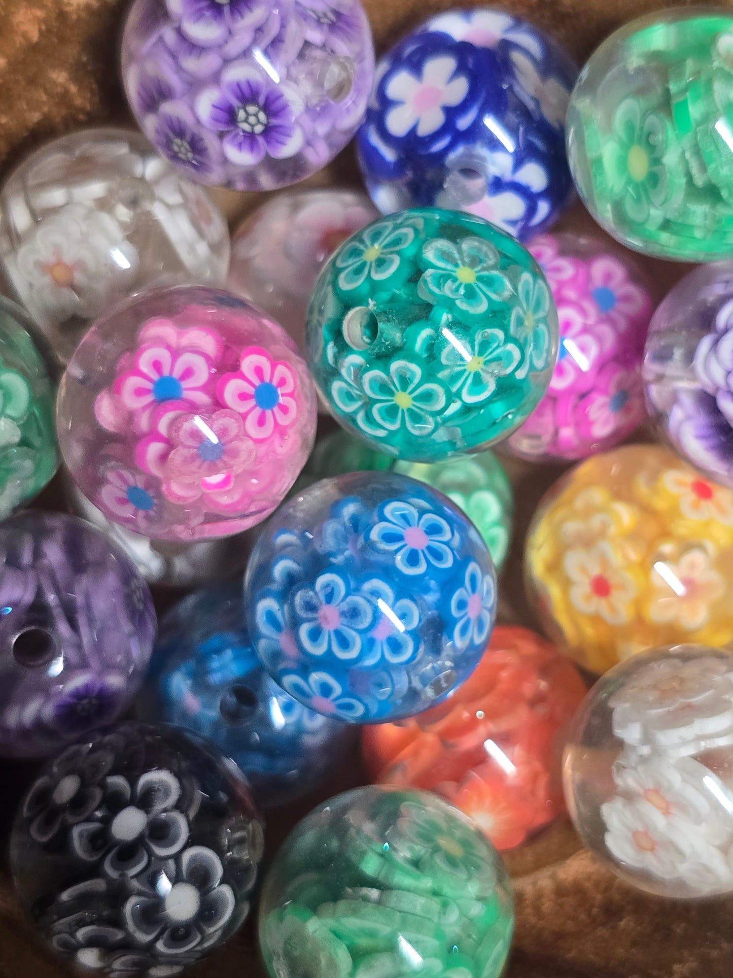 Acrylic beads 16mm clay pieces inside