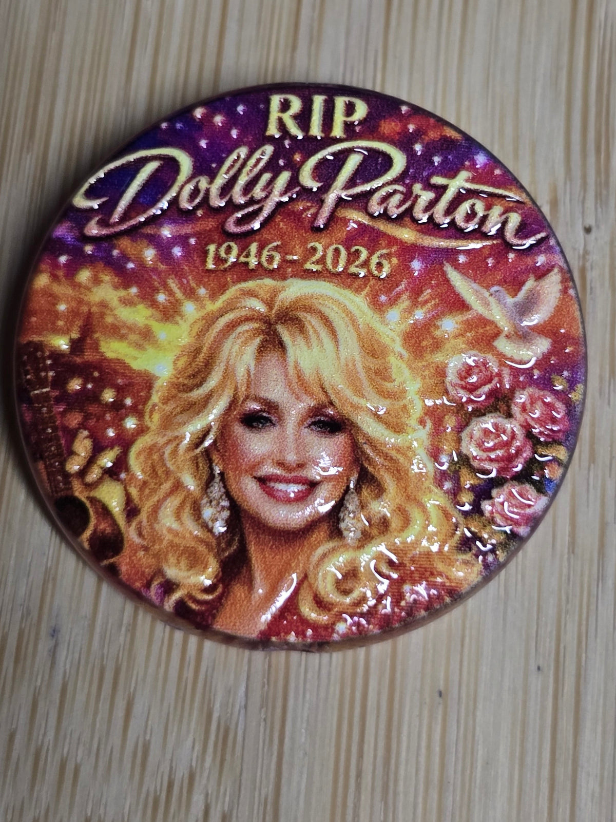 Acrylic beads (about the size of a quarter) queen of Country music- RIP