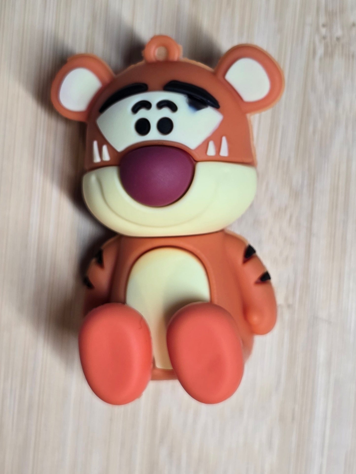 Keychain- silicone material DS characters big size