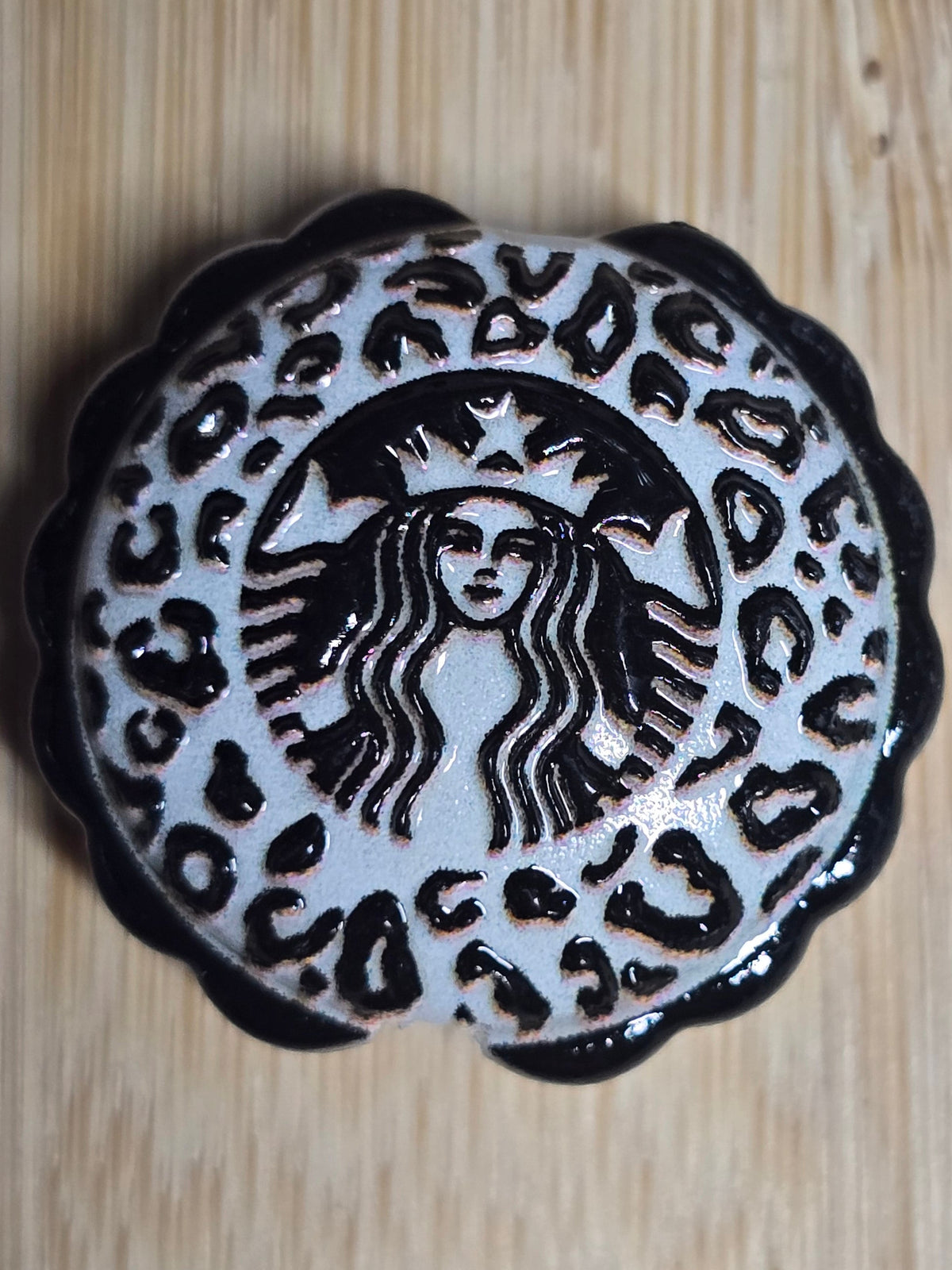 Resin bottle cap pillow style beads