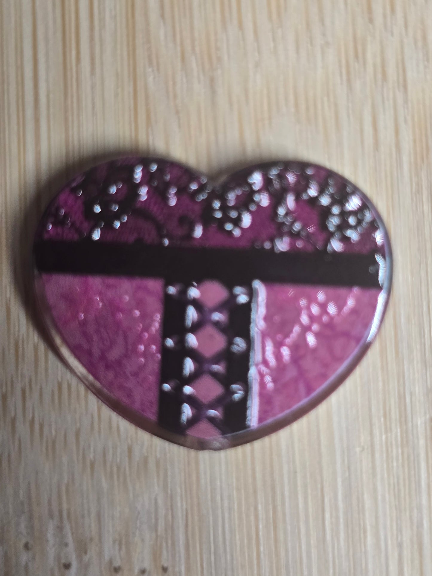 Acrylic focal beads lace heart